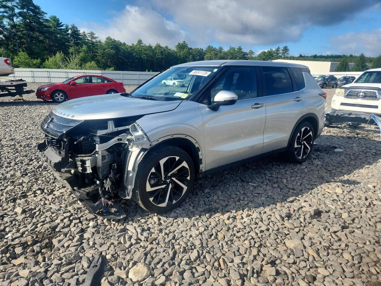 MITSUBISHI OUTLANDER