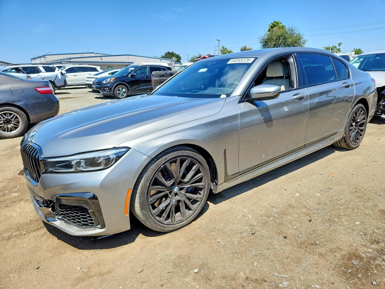 BMW 750