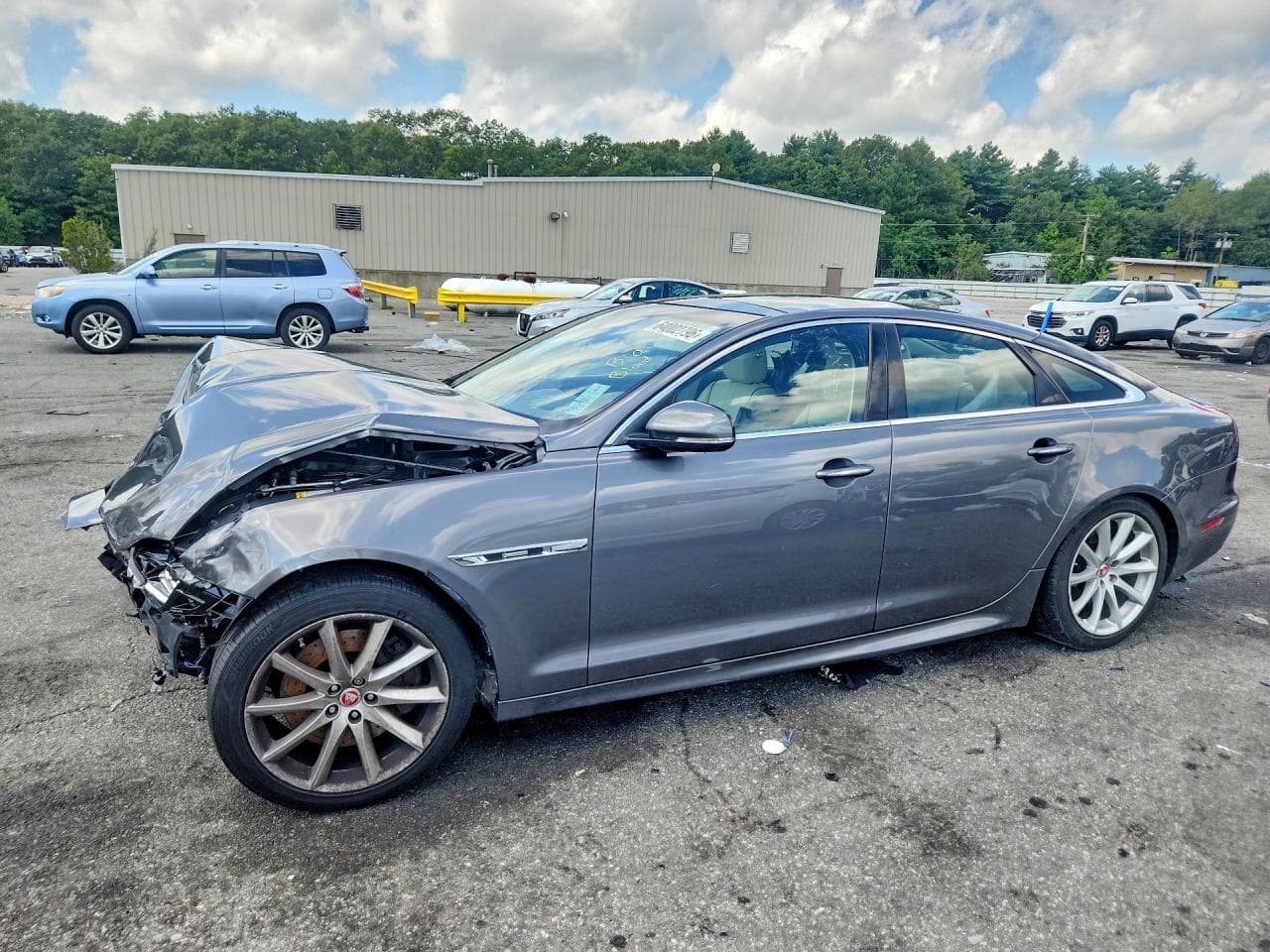 JAGUAR XJ