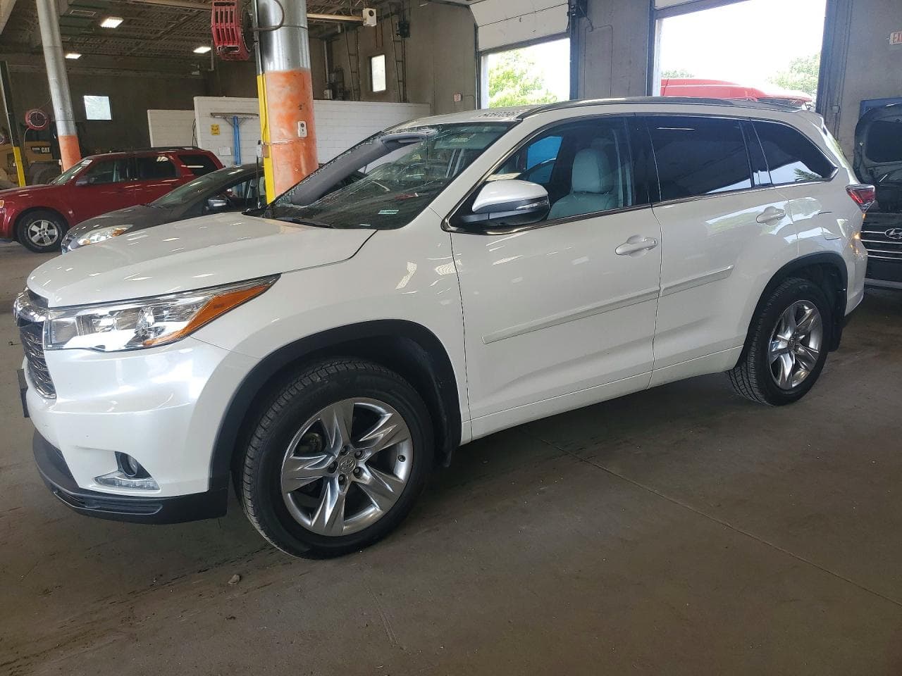 TOYOTA HIGHLANDER