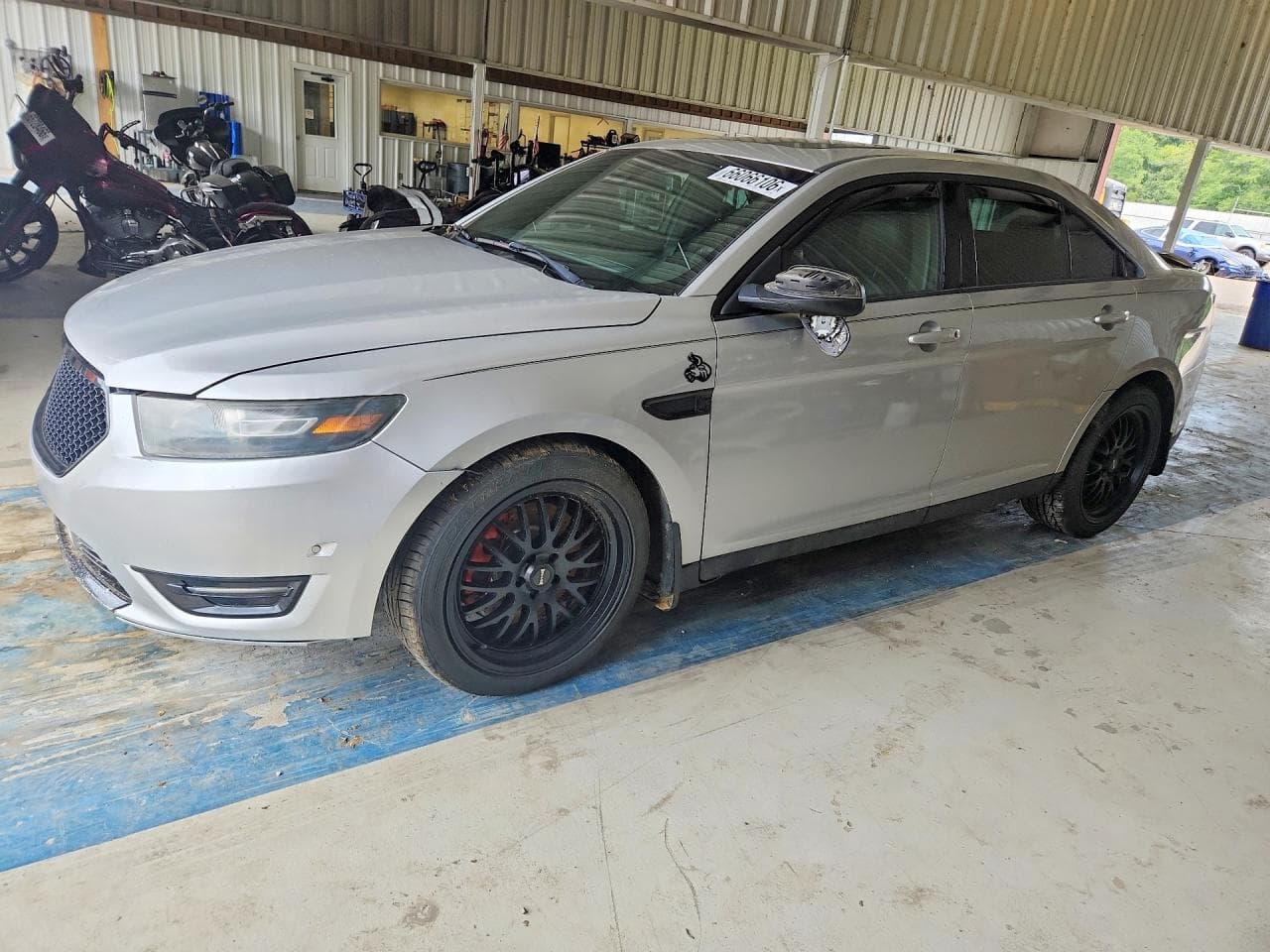 FORD TAURUS
