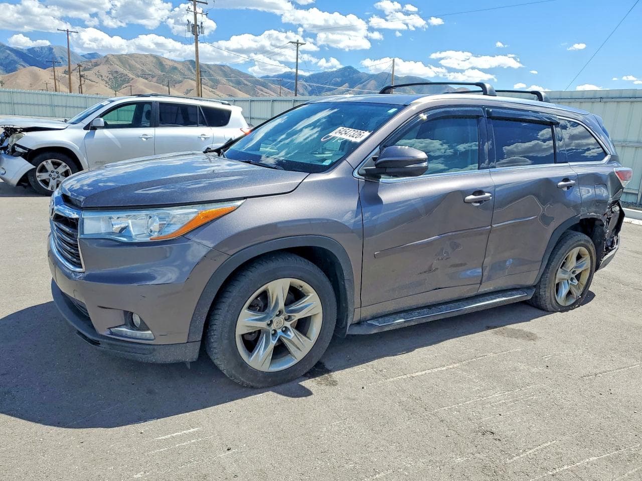 TOYOTA HIGHLANDER