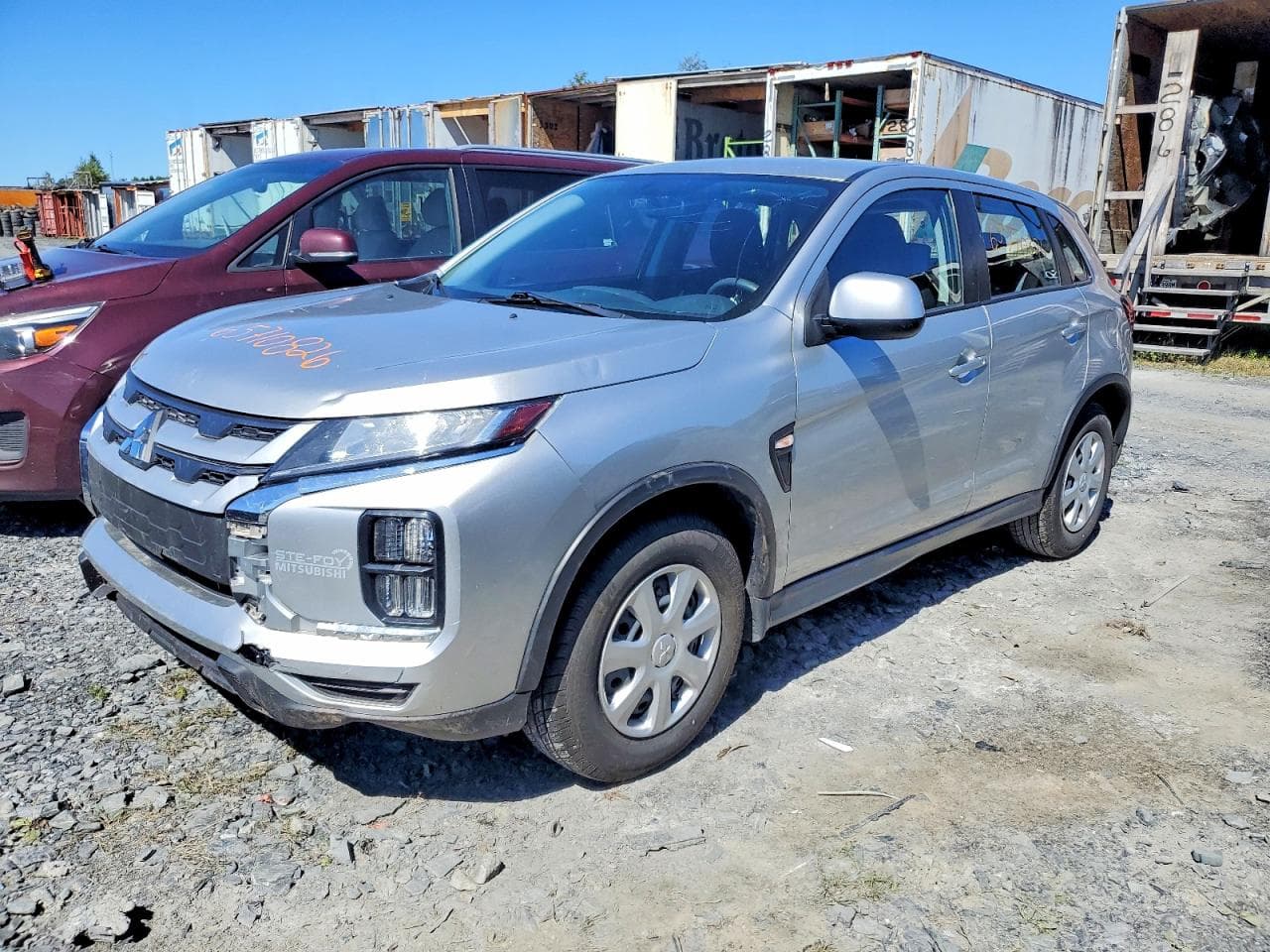 MITSUBISHI RVR ES