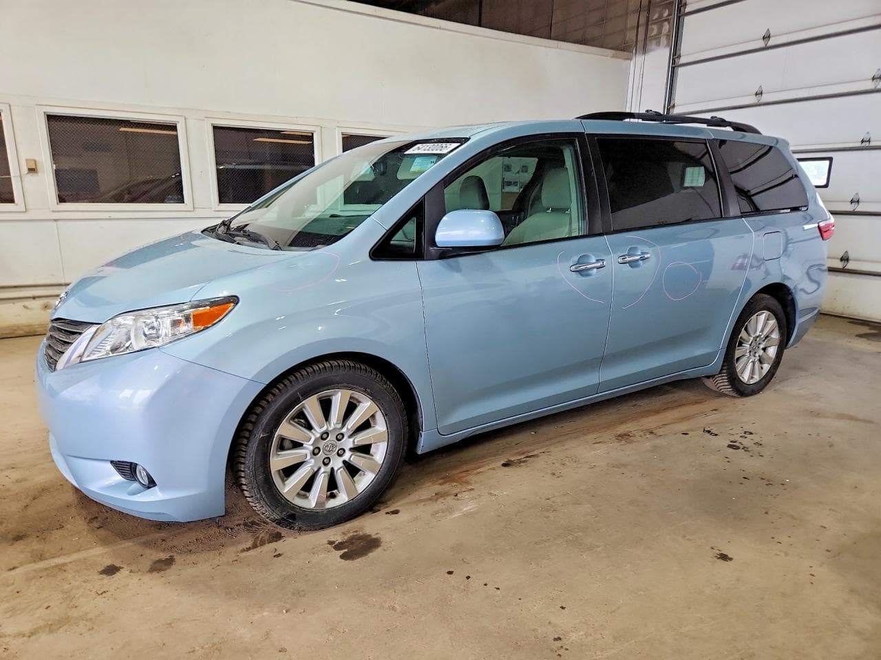 TOYOTA SIENNA