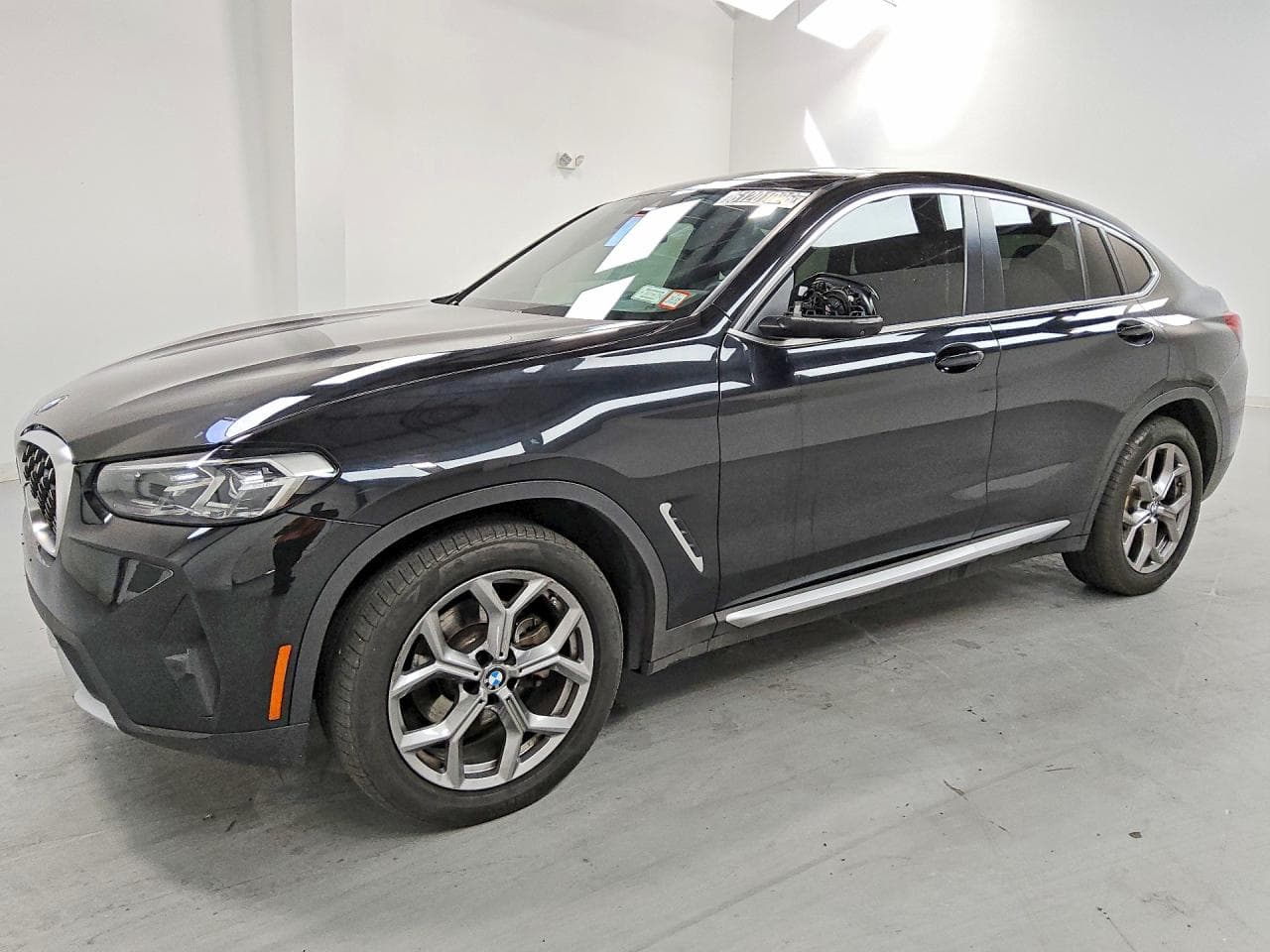 2022 BMW X4