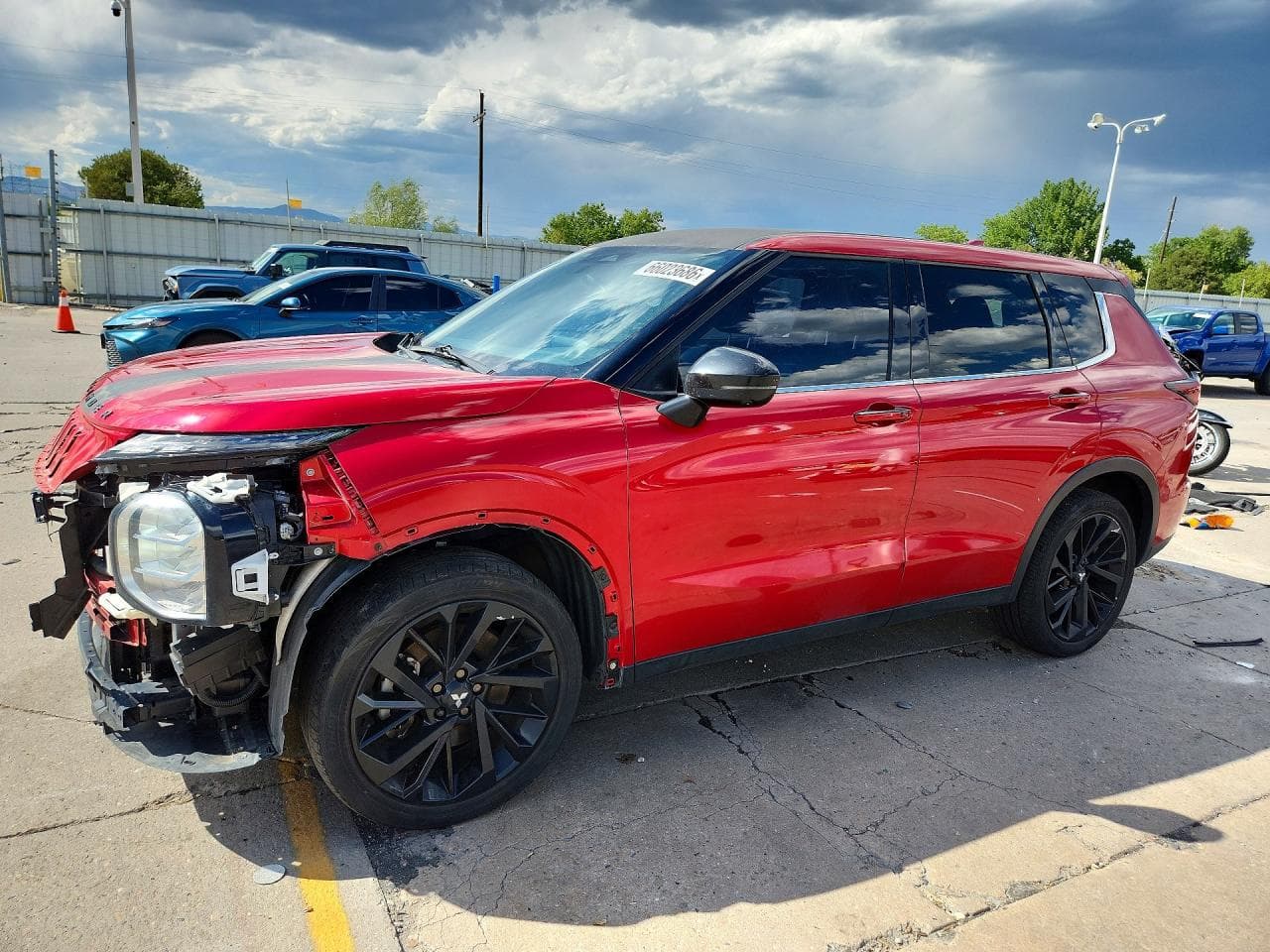 MITSUBISHI OUTLANDER