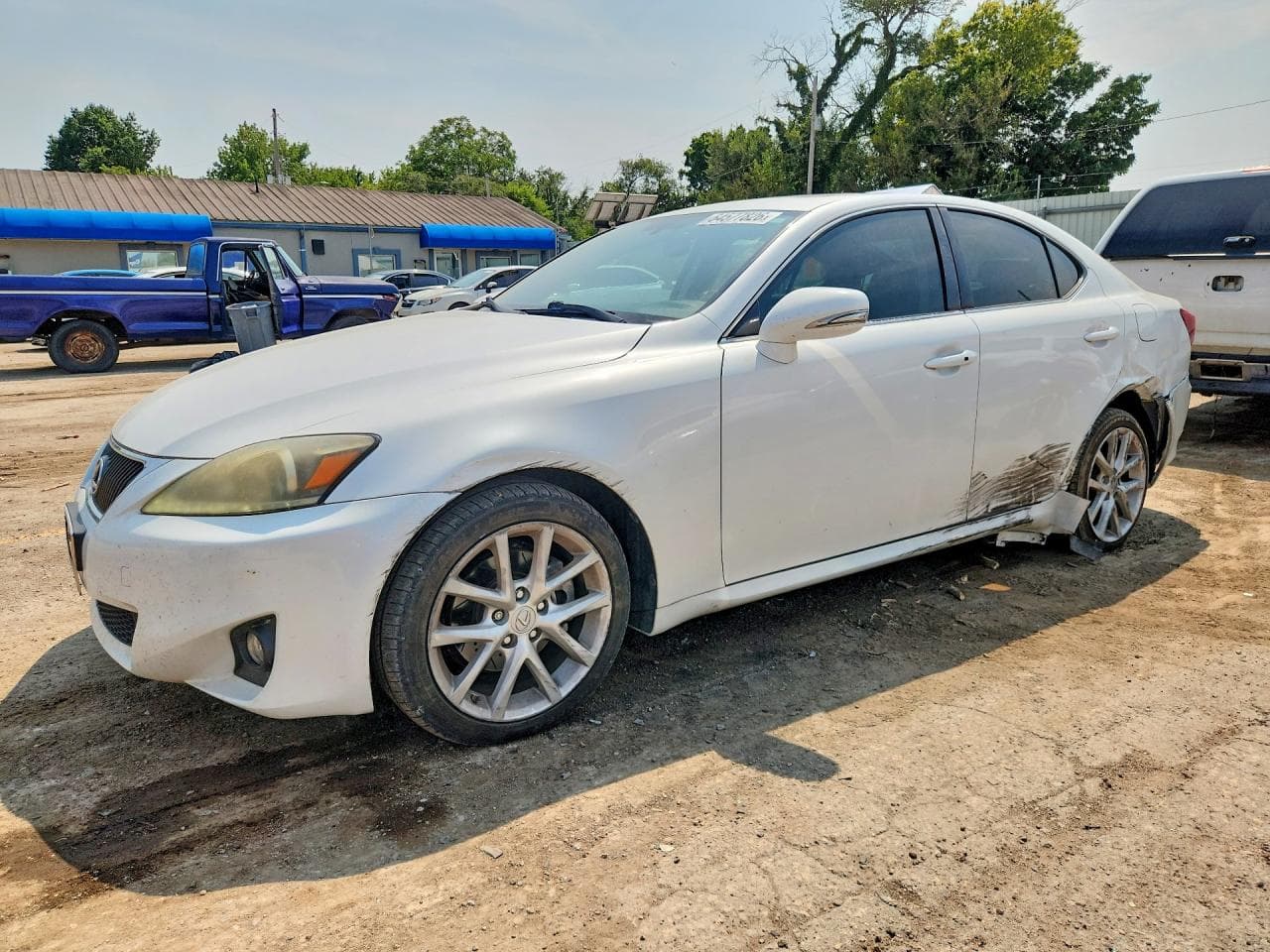 LEXUS IS