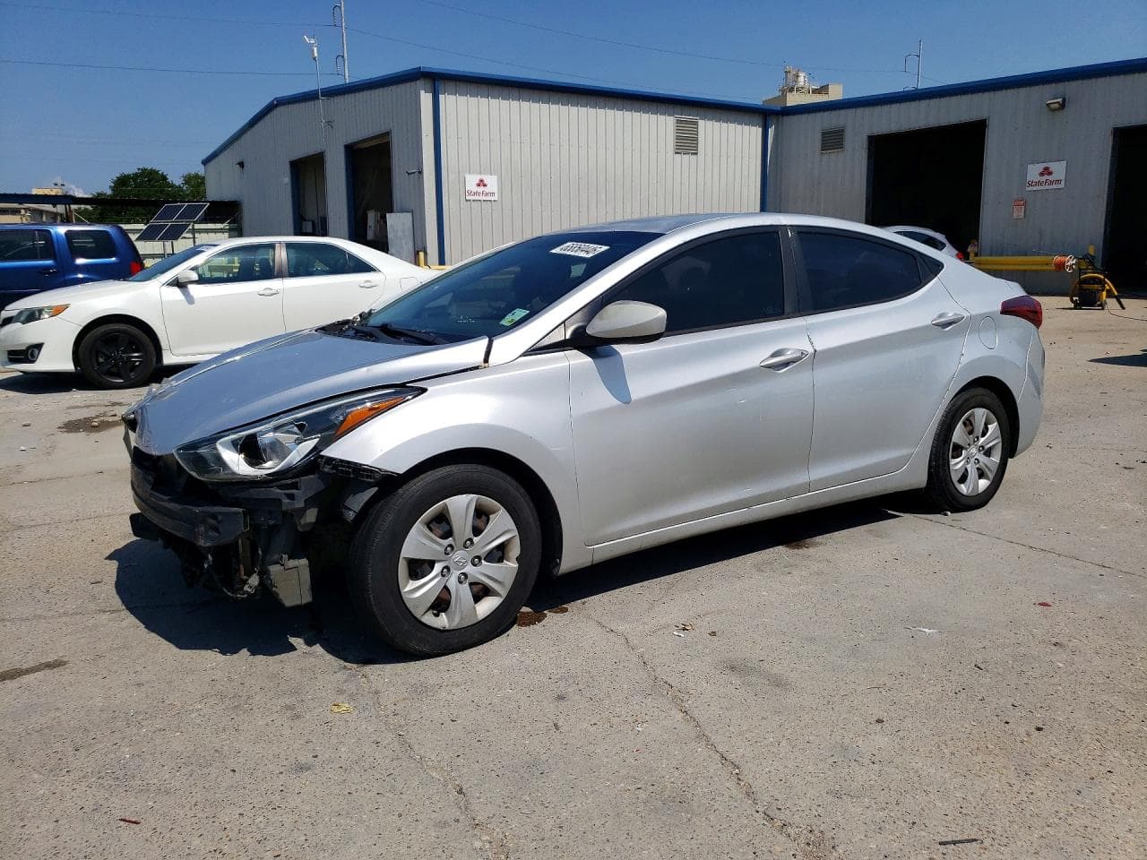 HYUNDAI ELANTRA