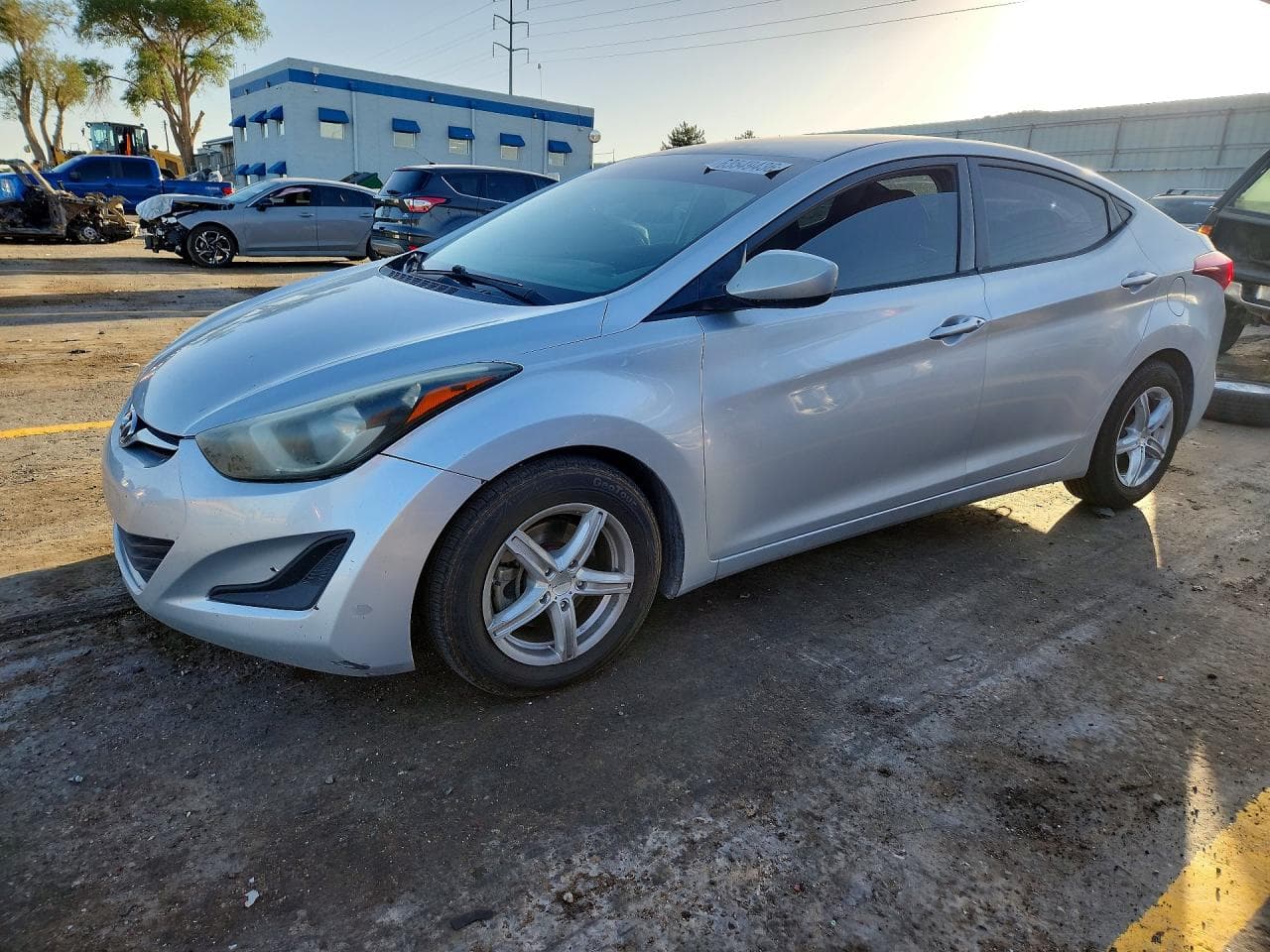 HYUNDAI ELANTRA