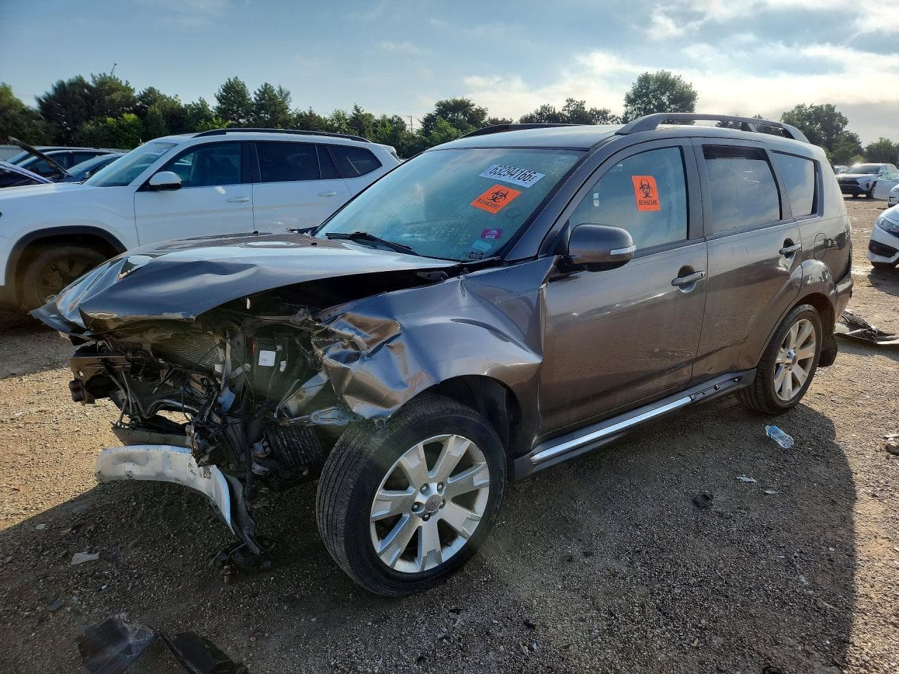 MITSUBISHI OUTLANDER