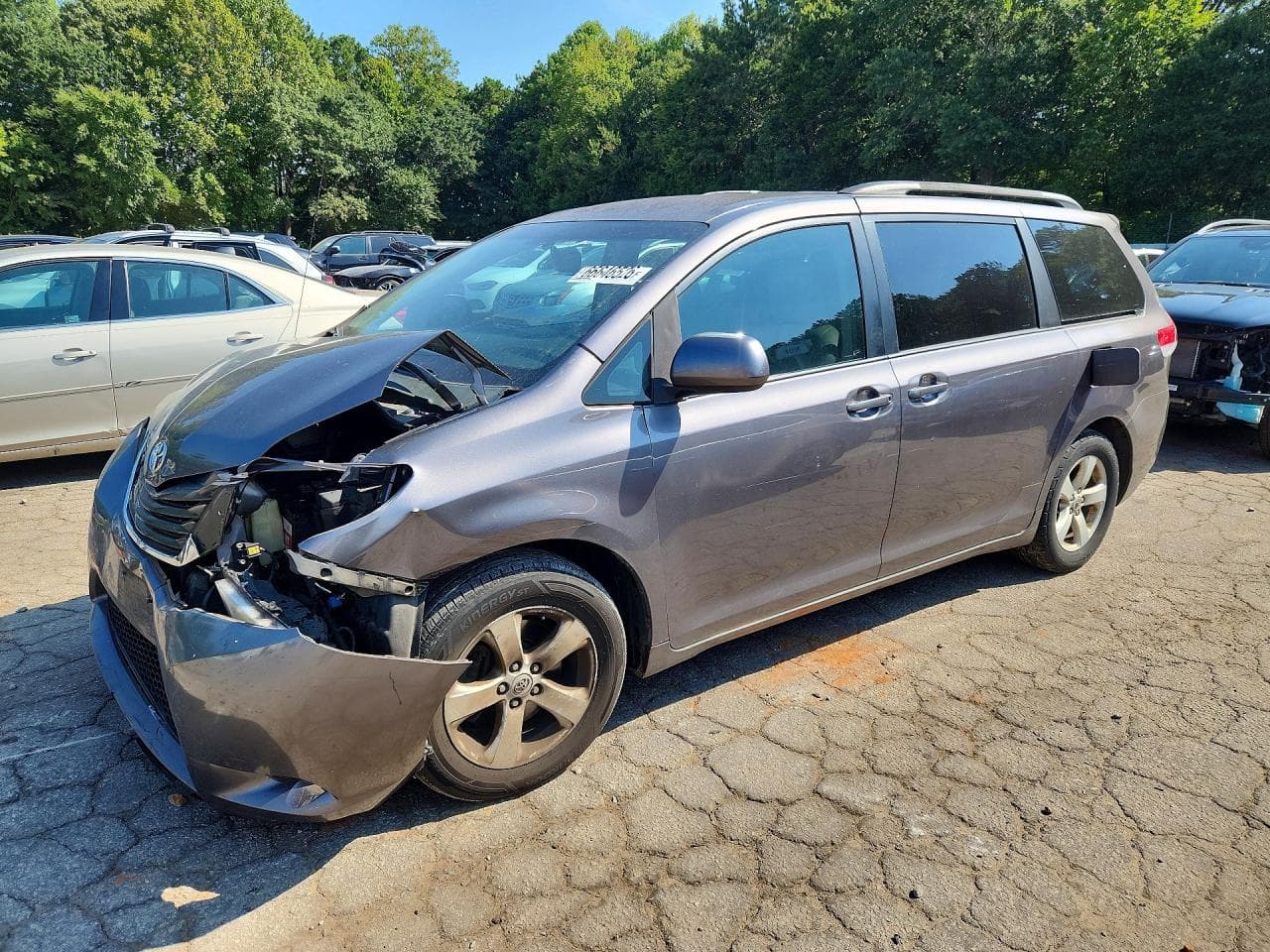 TOYOTA SIENNA