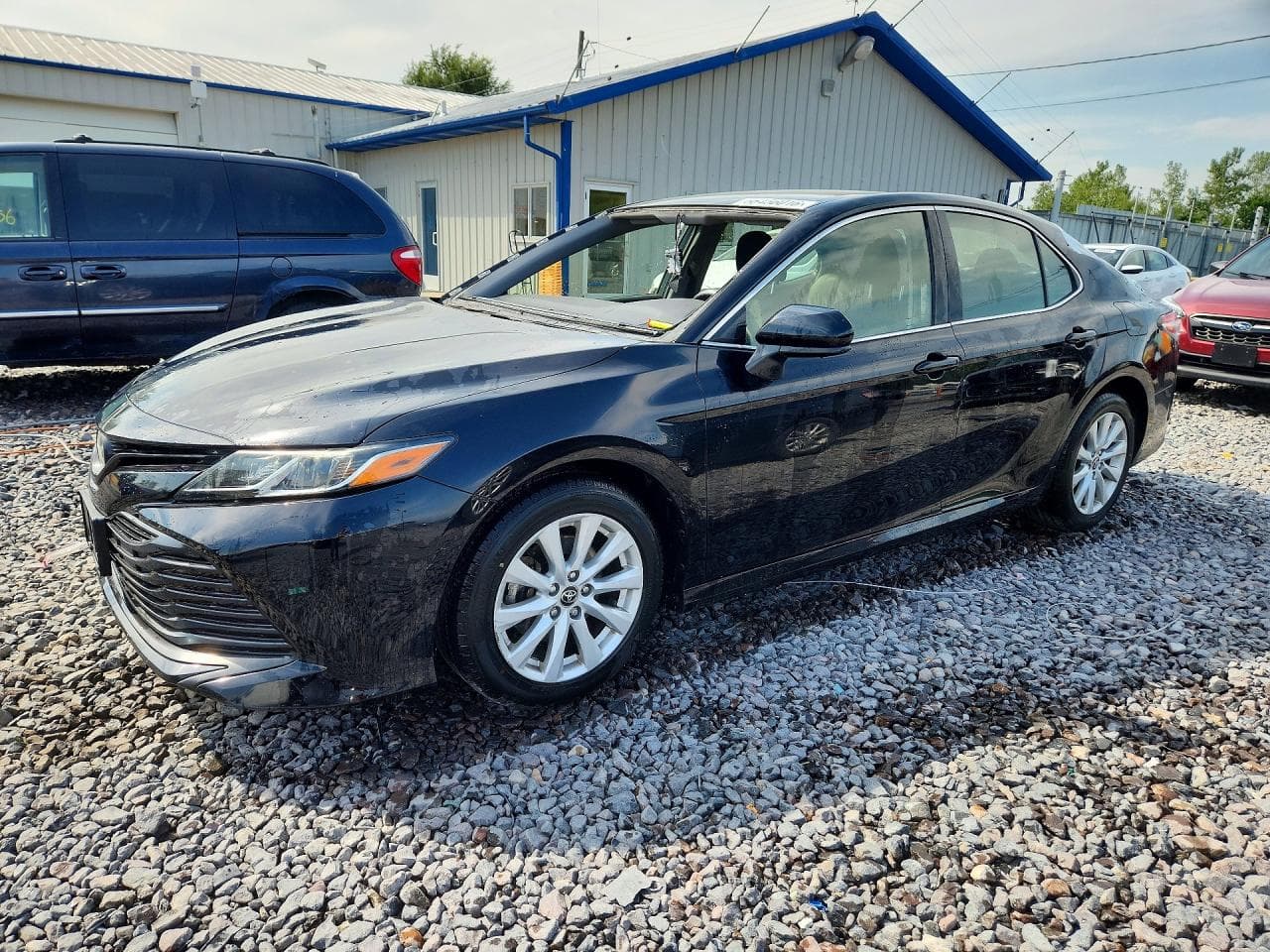 TOYOTA CAMRY