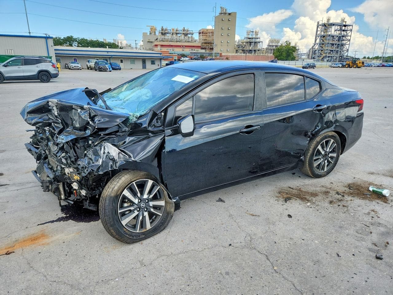 NISSAN VERSA