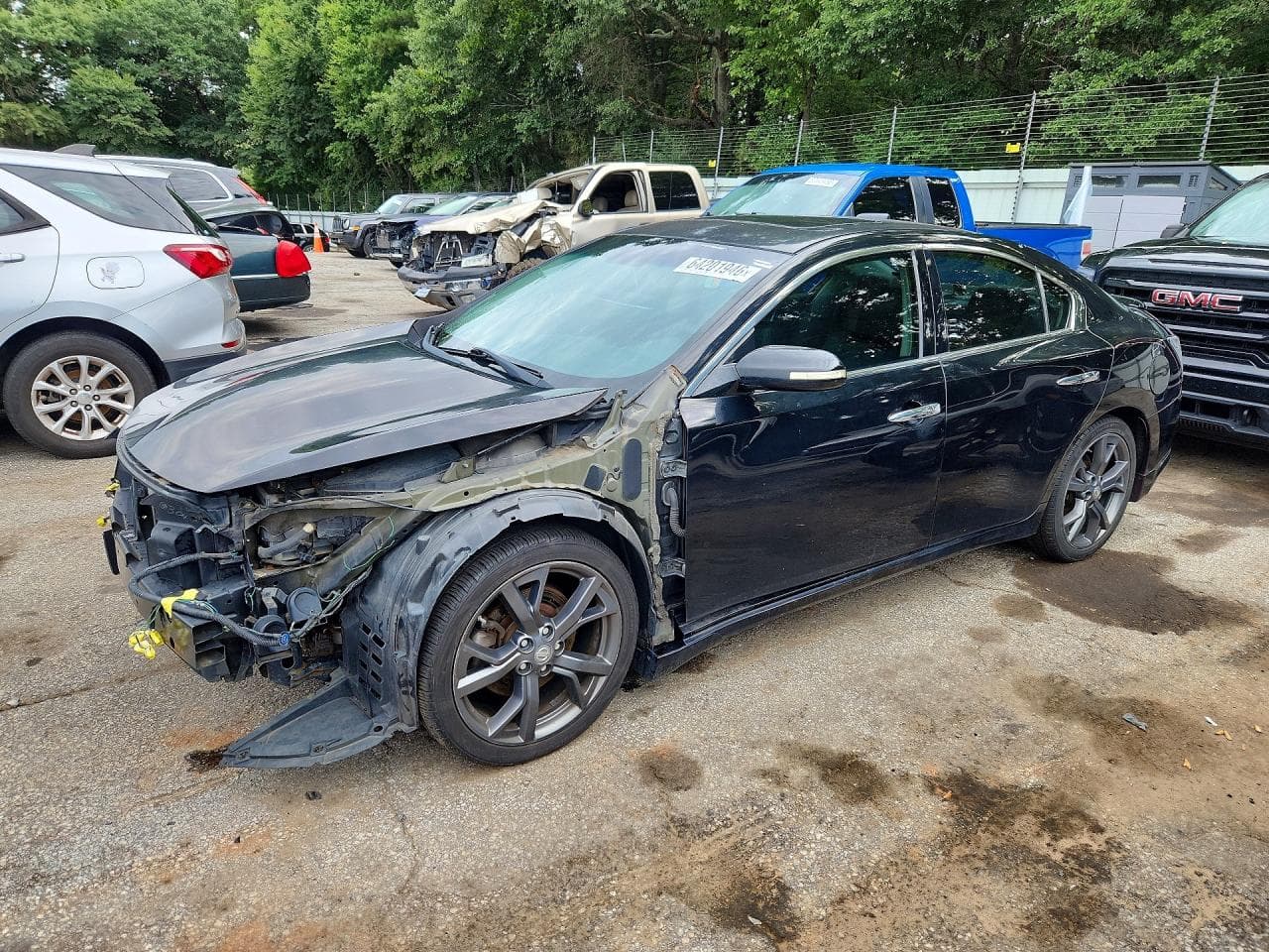 NISSAN MAXIMA