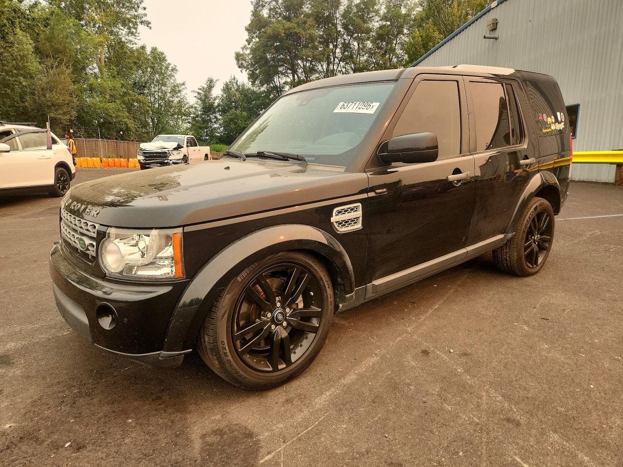 LAND ROVER LR4