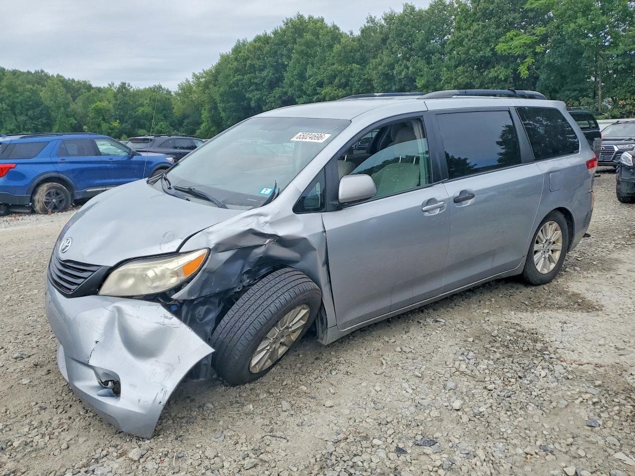 TOYOTA SIENNA