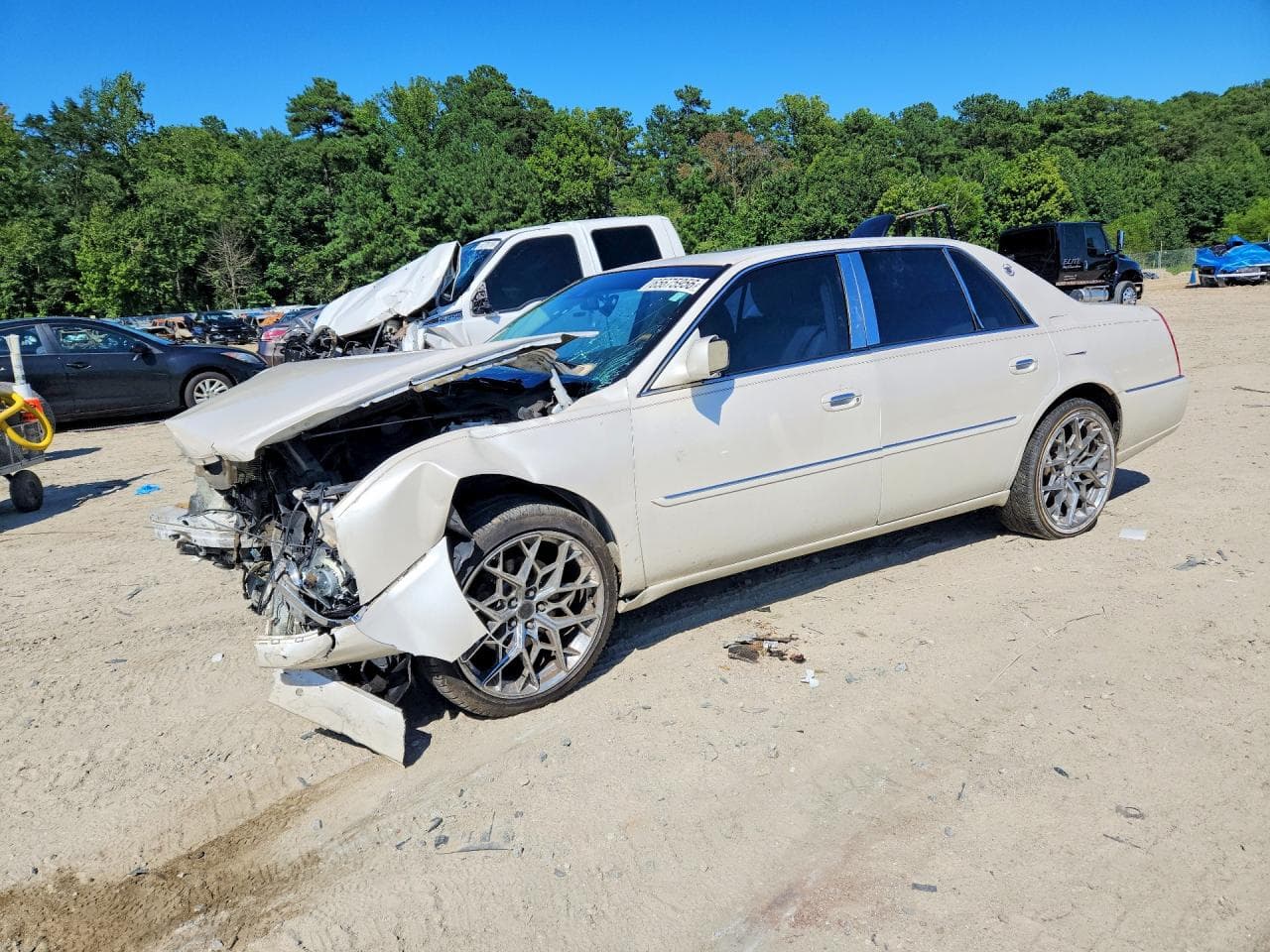 2011 CADILLAC DTS