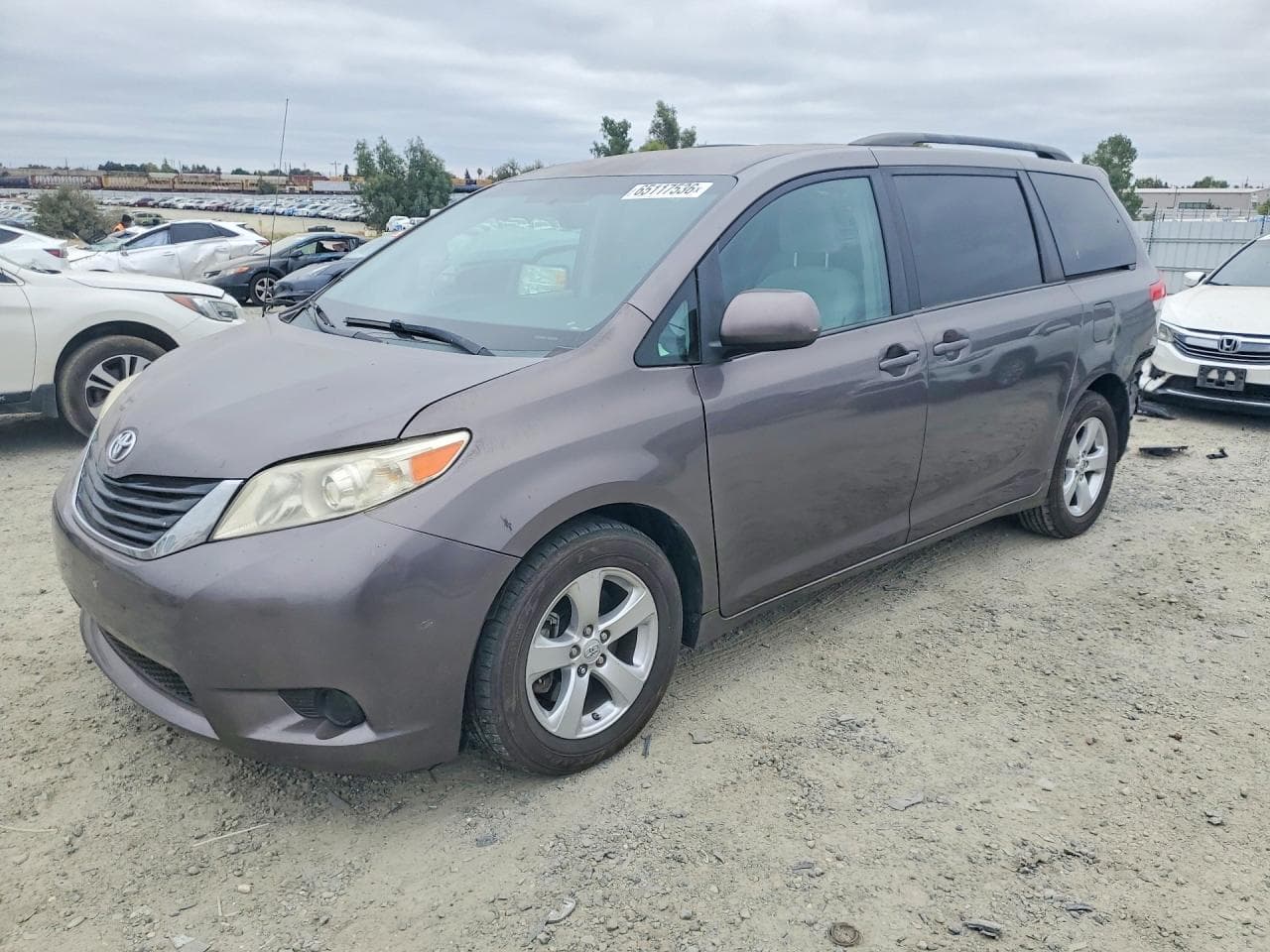 TOYOTA SIENNA
