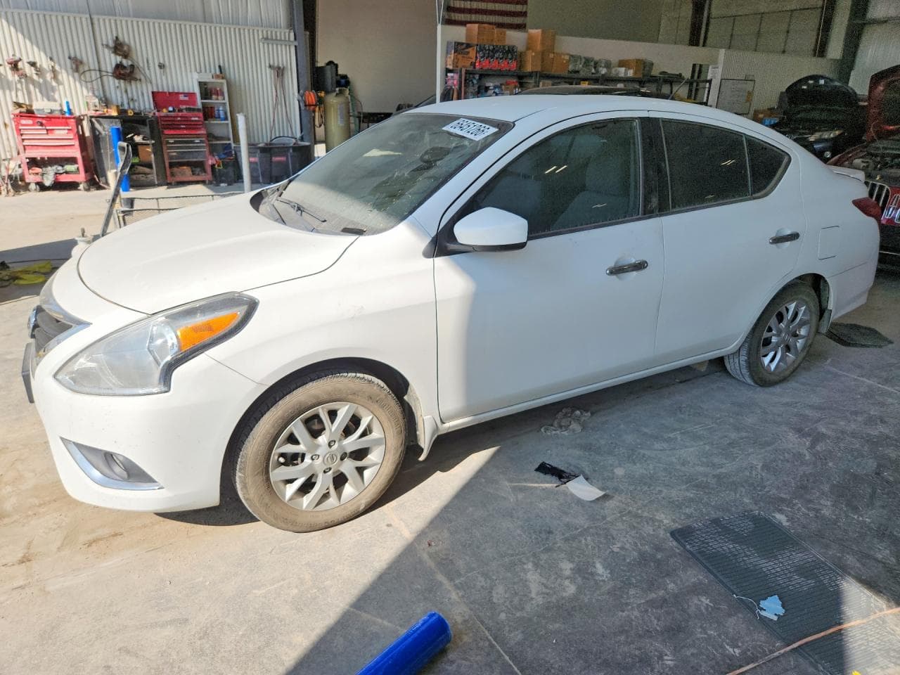 NISSAN VERSA