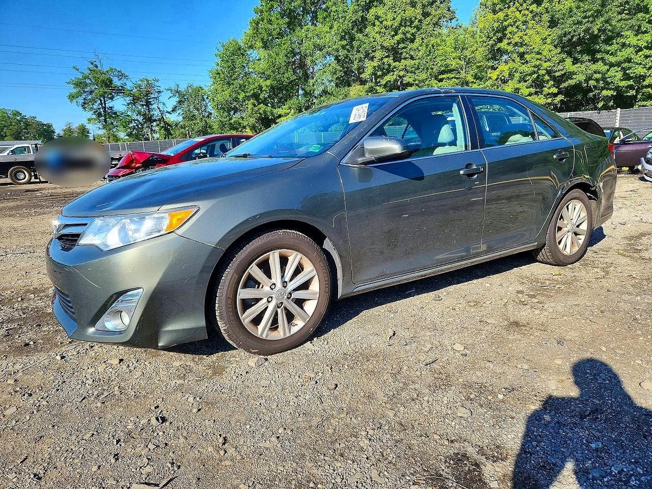 TOYOTA CAMRY