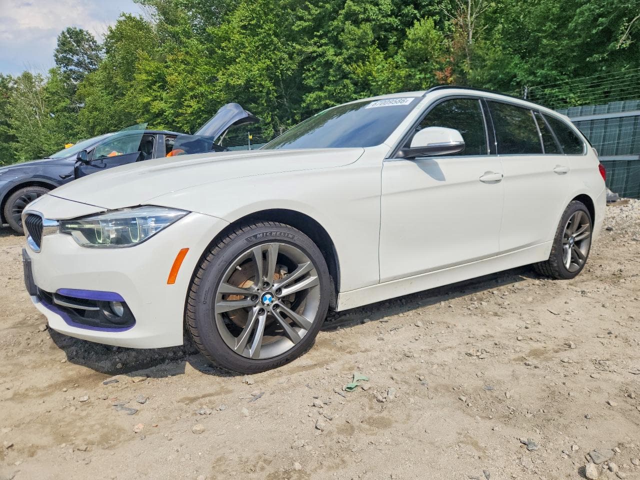 BMW 330