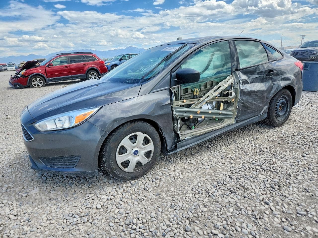 FORD FOCUS