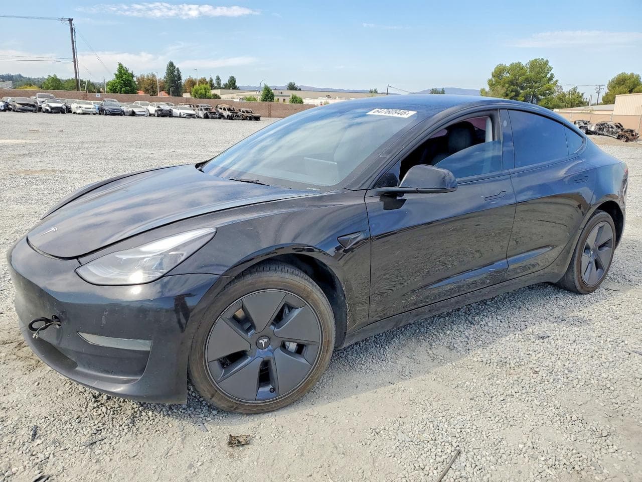 TESLA MODEL 3