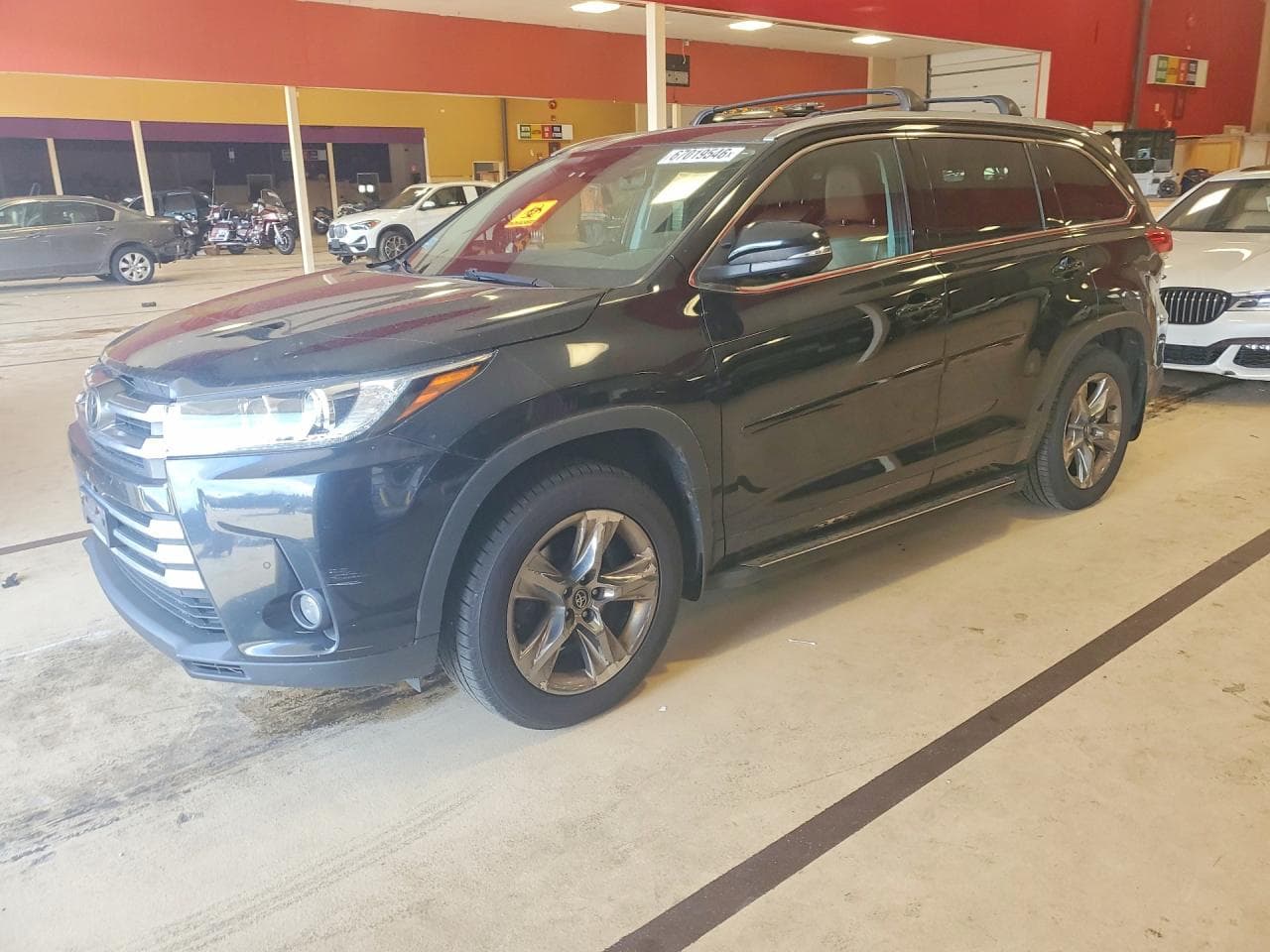 TOYOTA HIGHLANDER