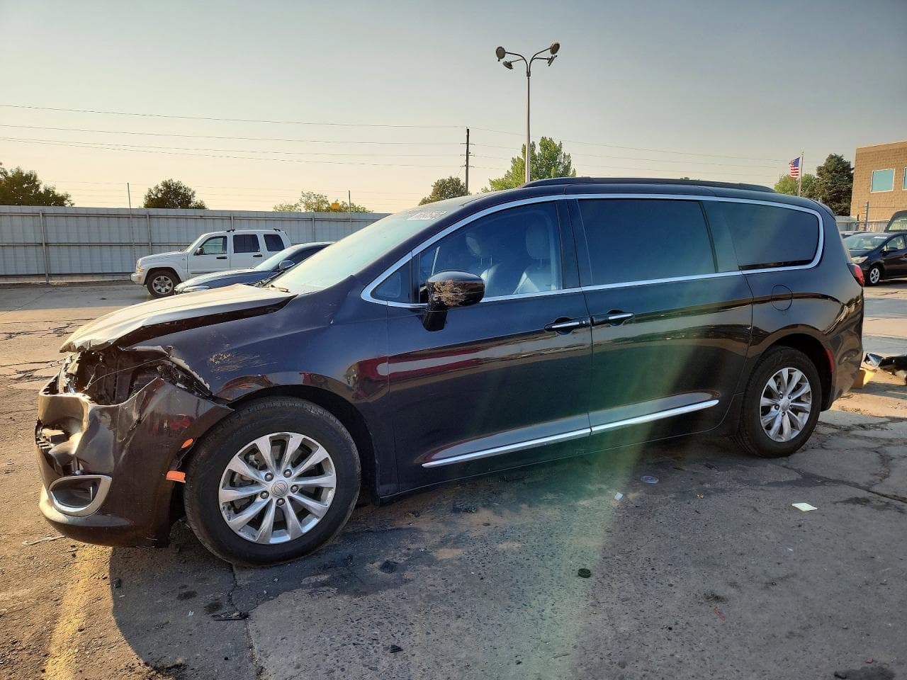 CHRYSLER PACIFICA