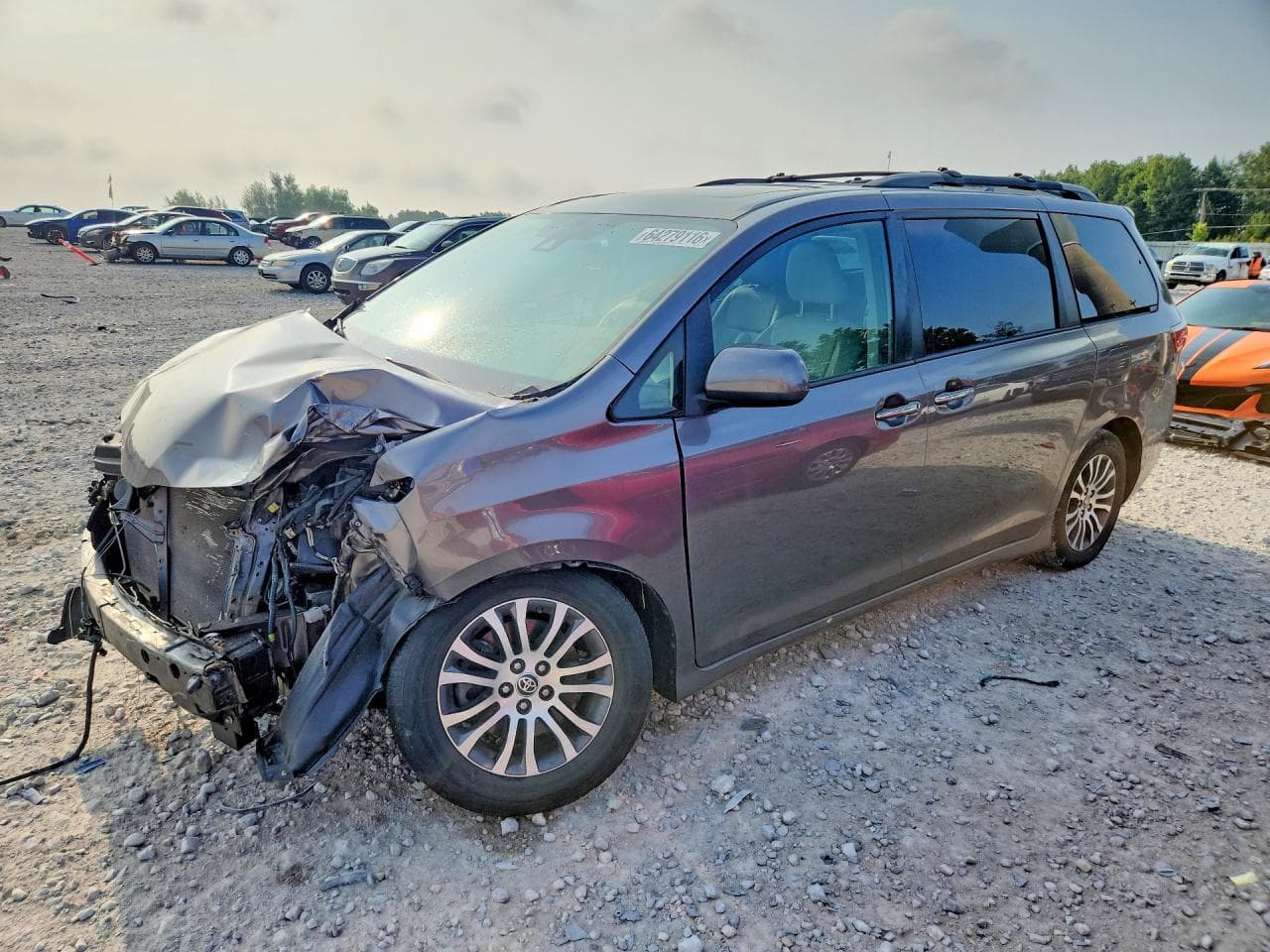 TOYOTA SIENNA