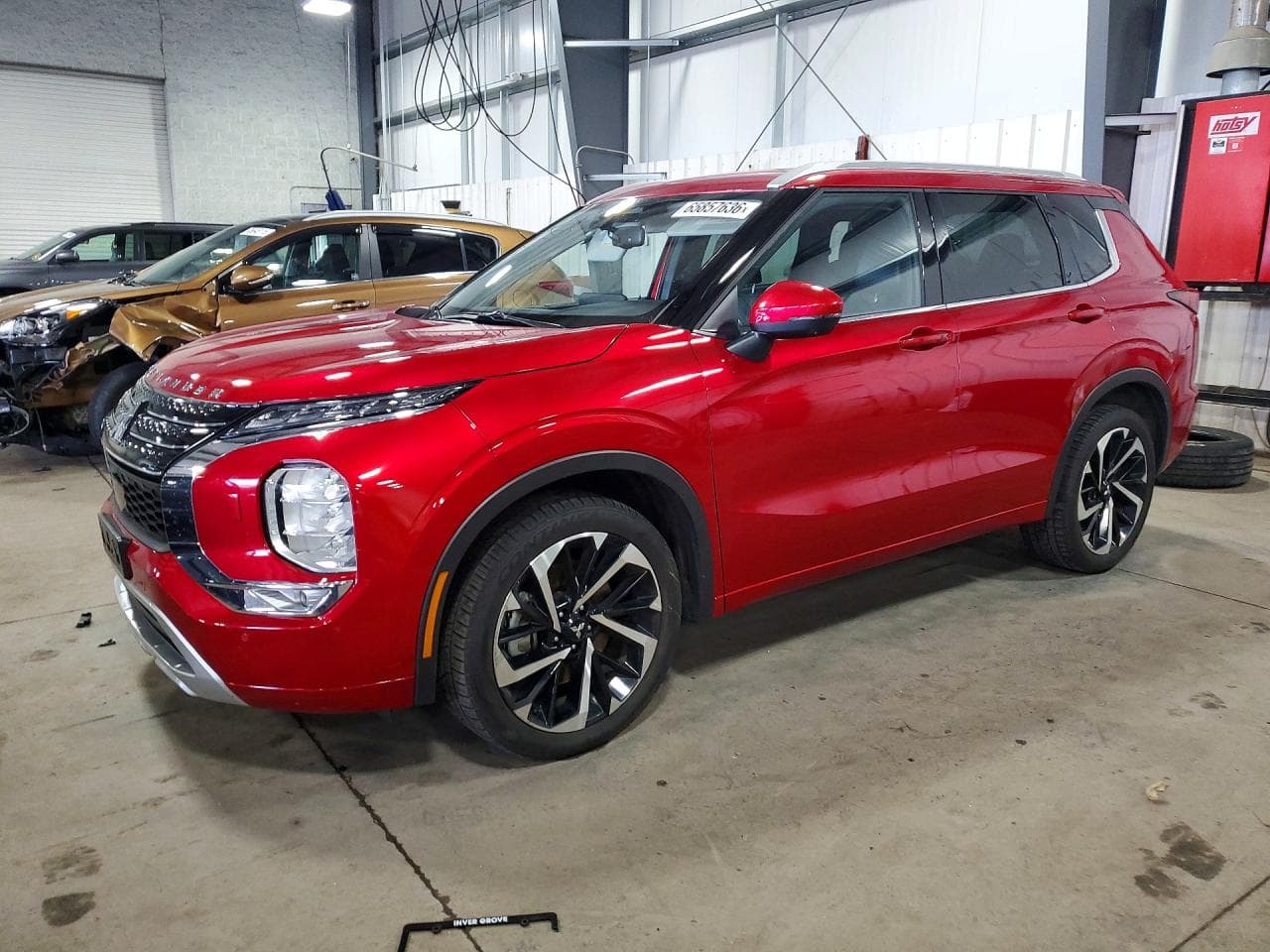 MITSUBISHI OUTLANDER