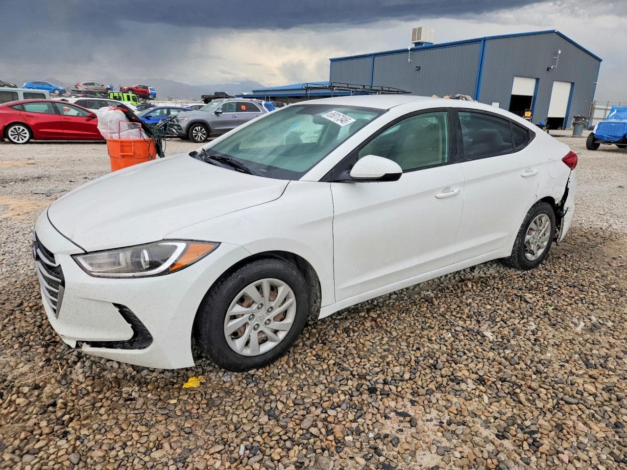 HYUNDAI ELANTRA