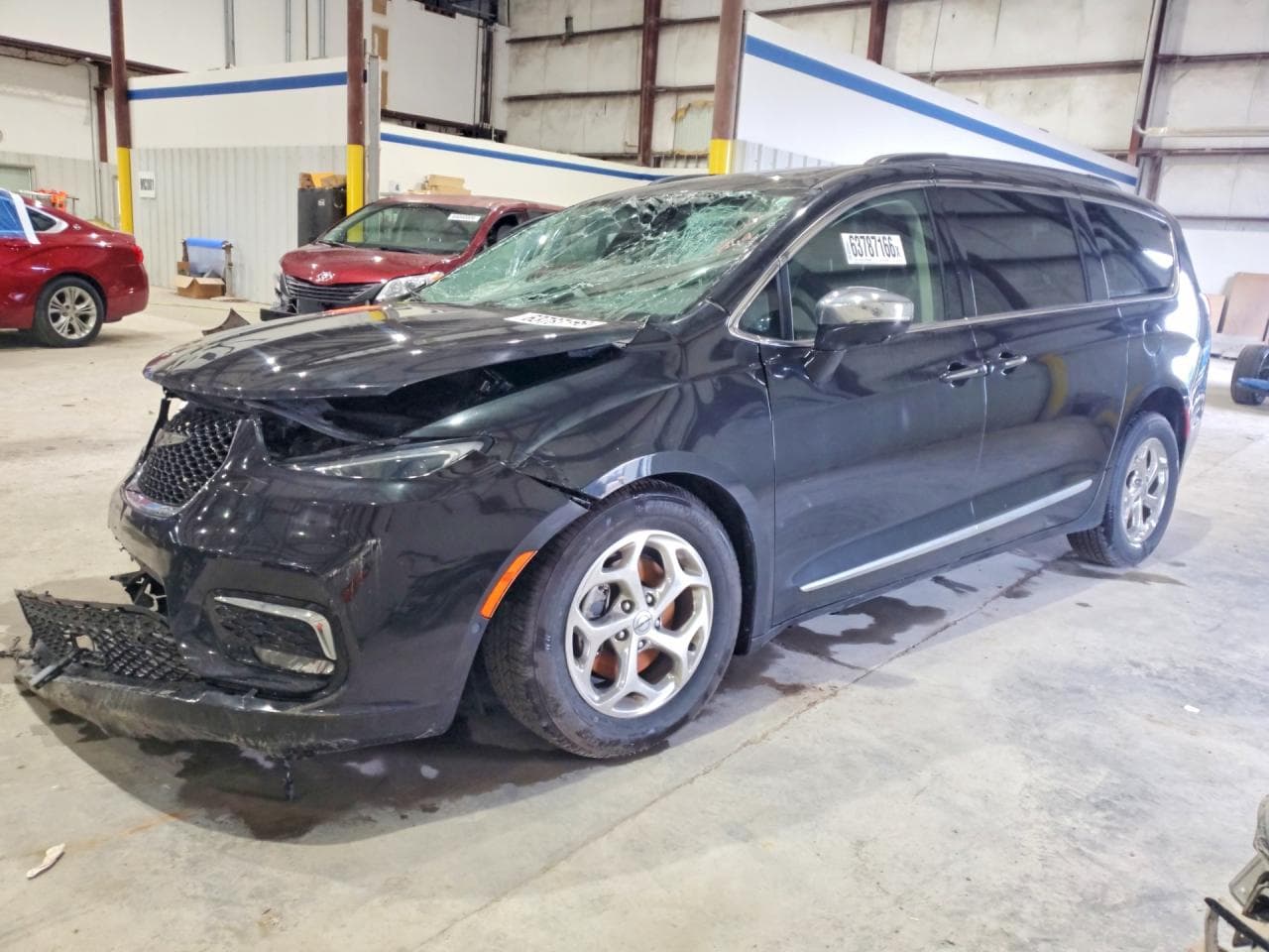 CHRYSLER PACIFICA