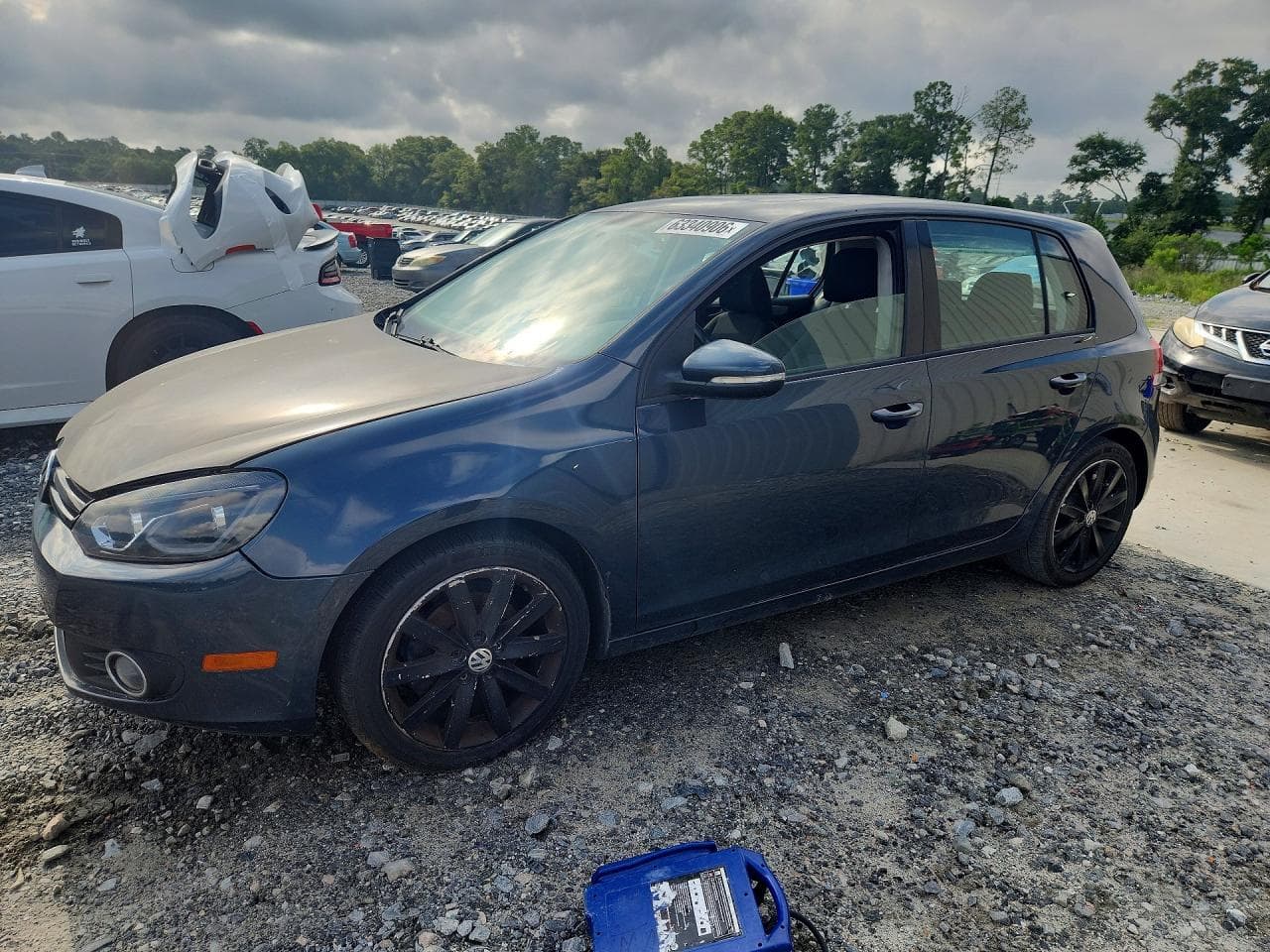 VOLKSWAGEN GOLF
