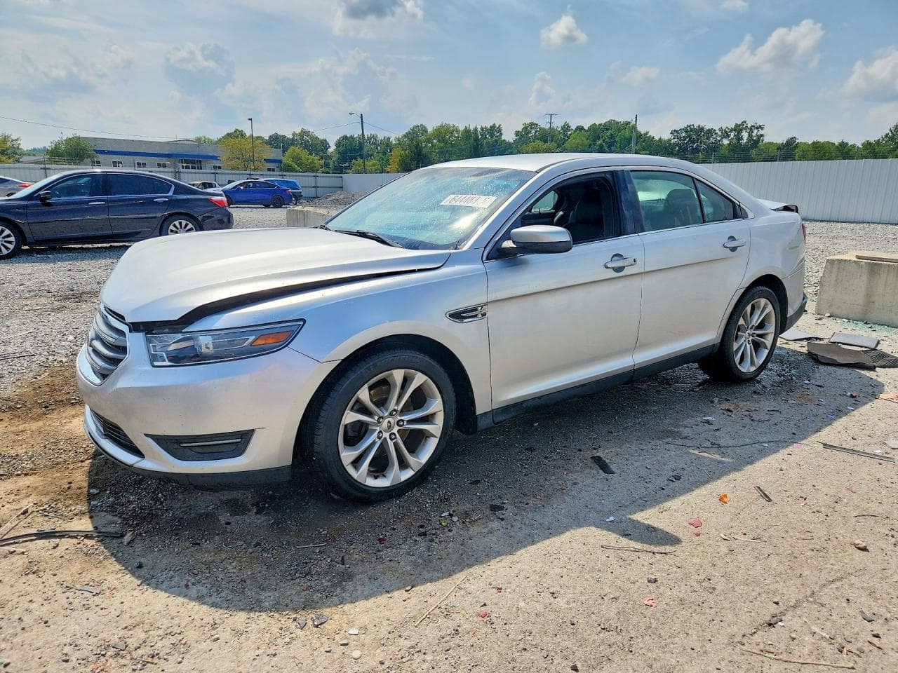 FORD TAURUS