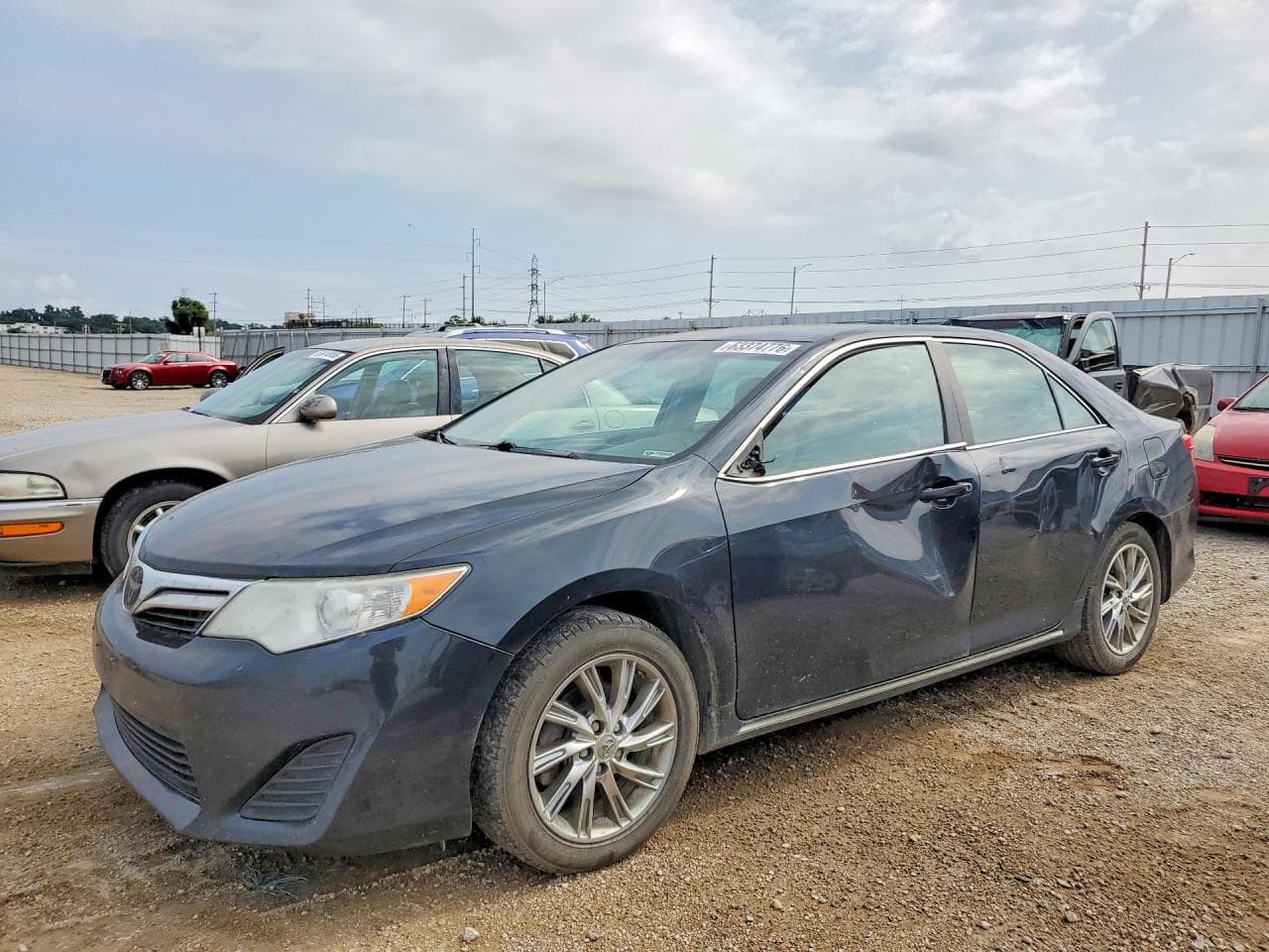 TOYOTA CAMRY