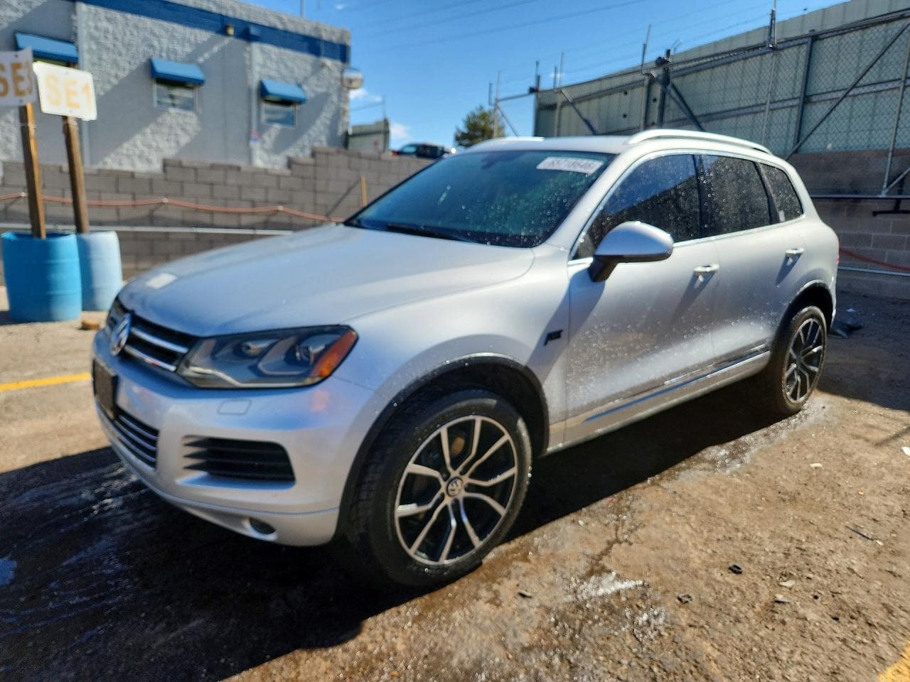 2012 VOLKSWAGEN TOUAREG