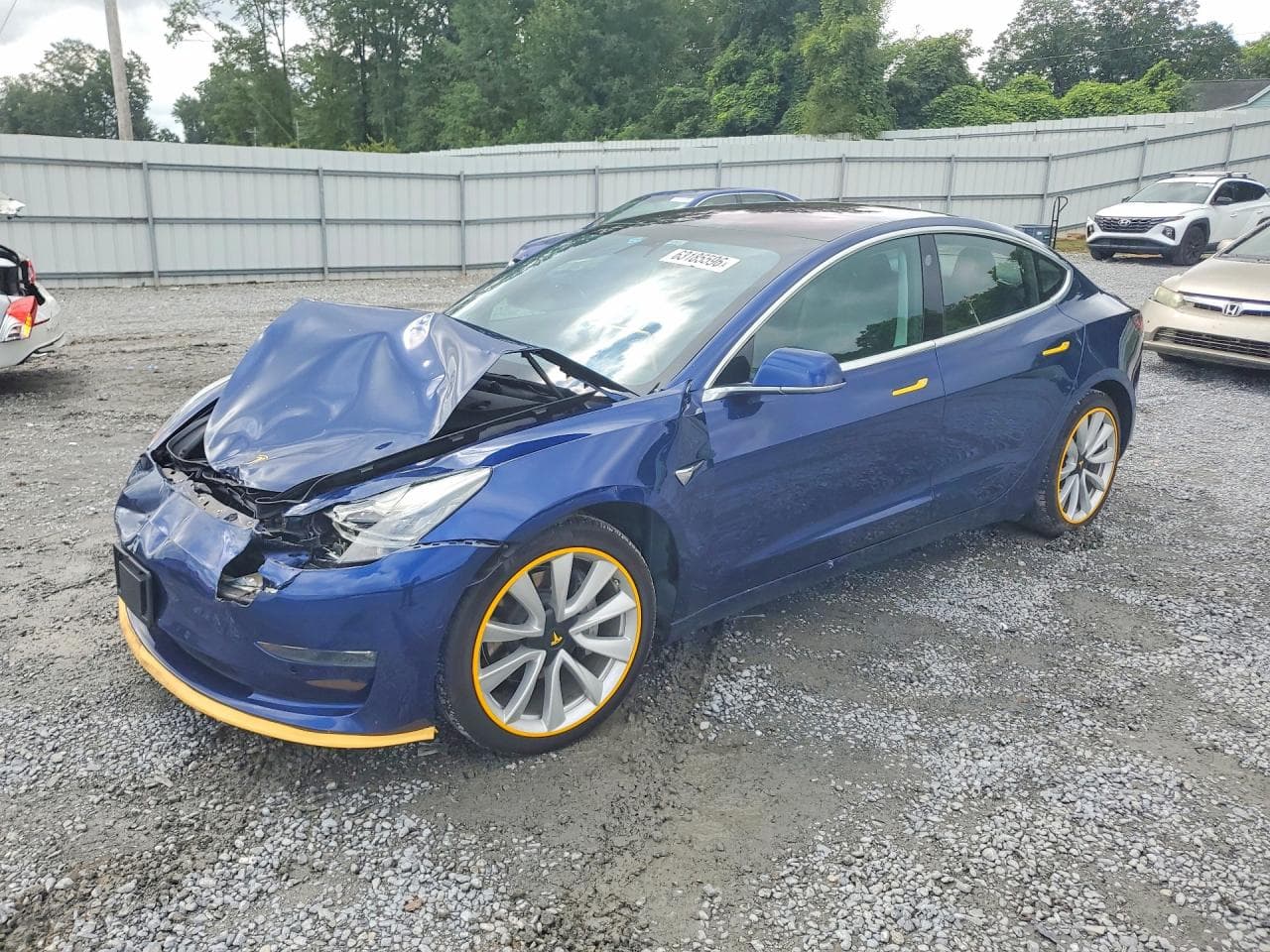 TESLA MODEL 3