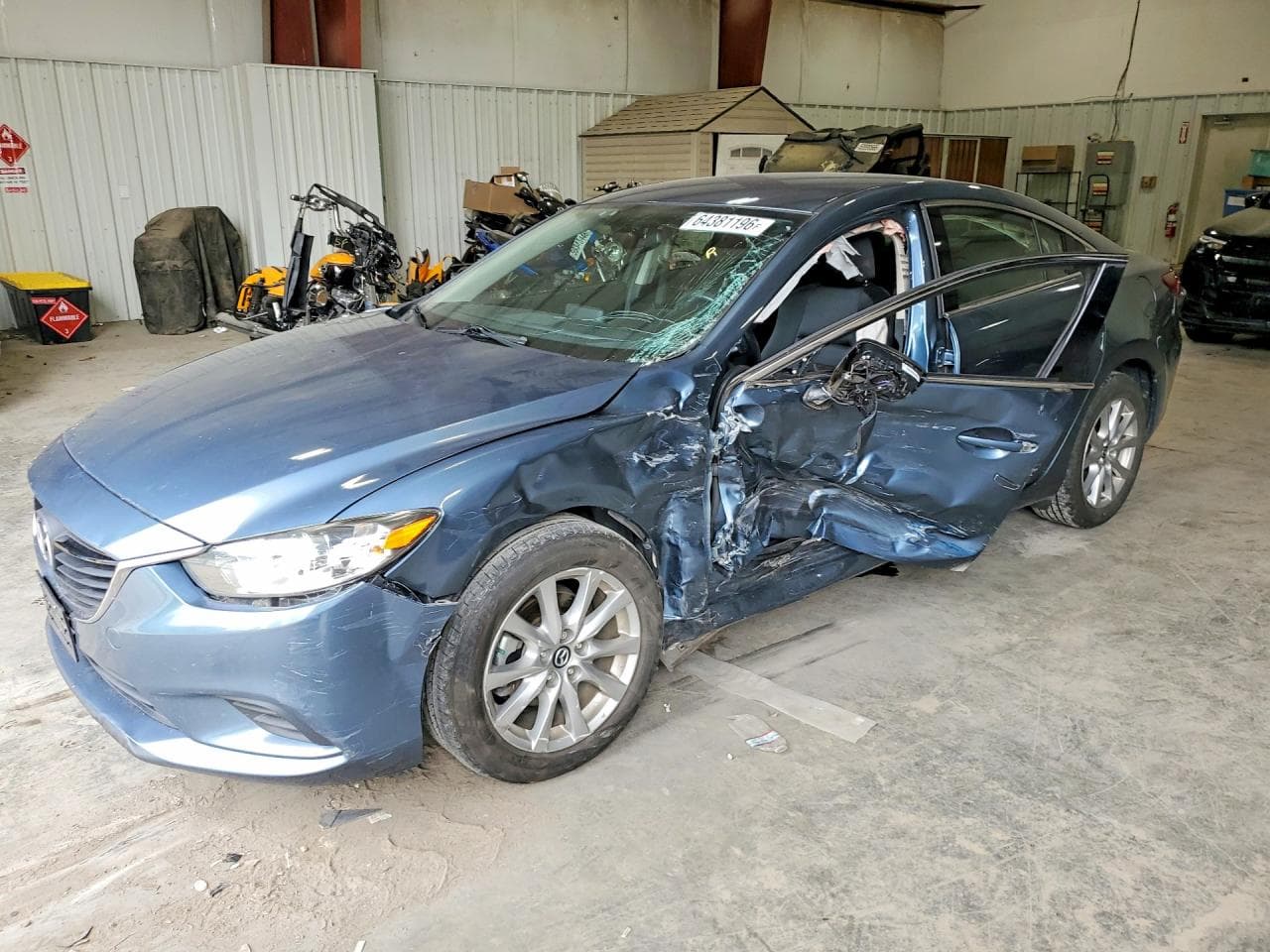 MAZDA 6