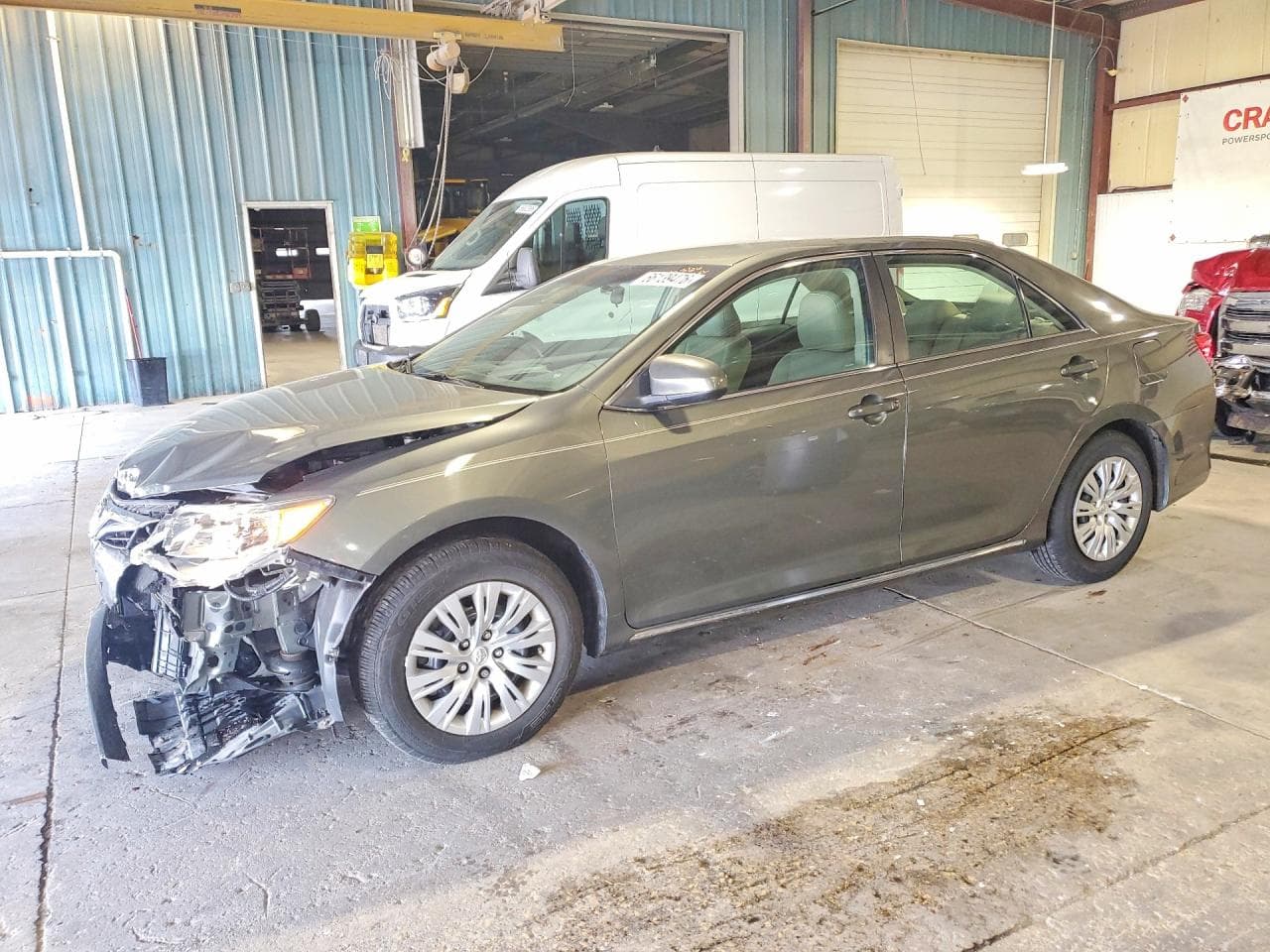 TOYOTA CAMRY