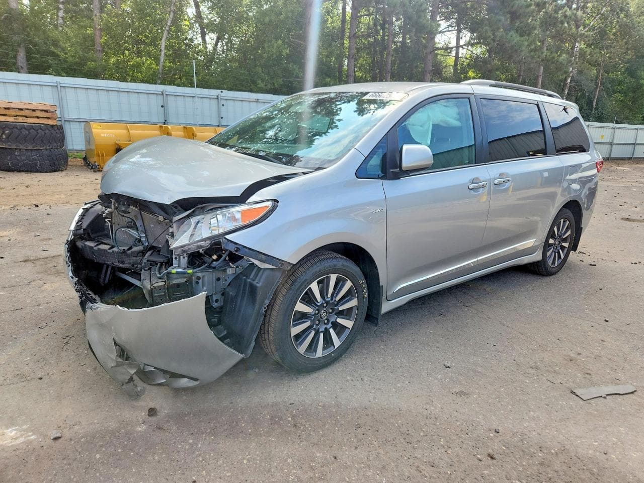 TOYOTA SIENNA