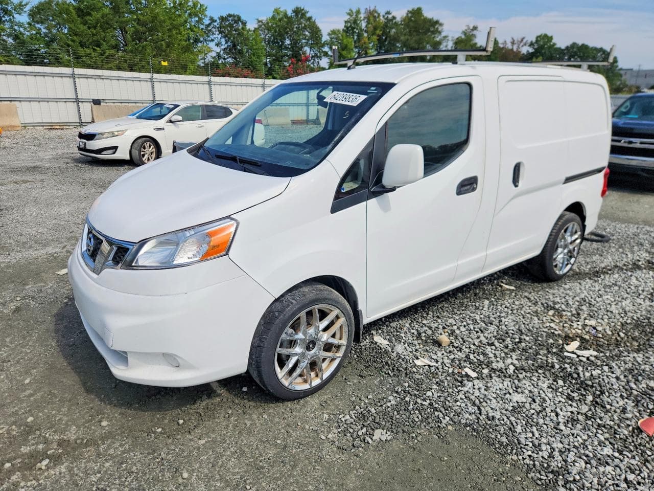 NISSAN NV