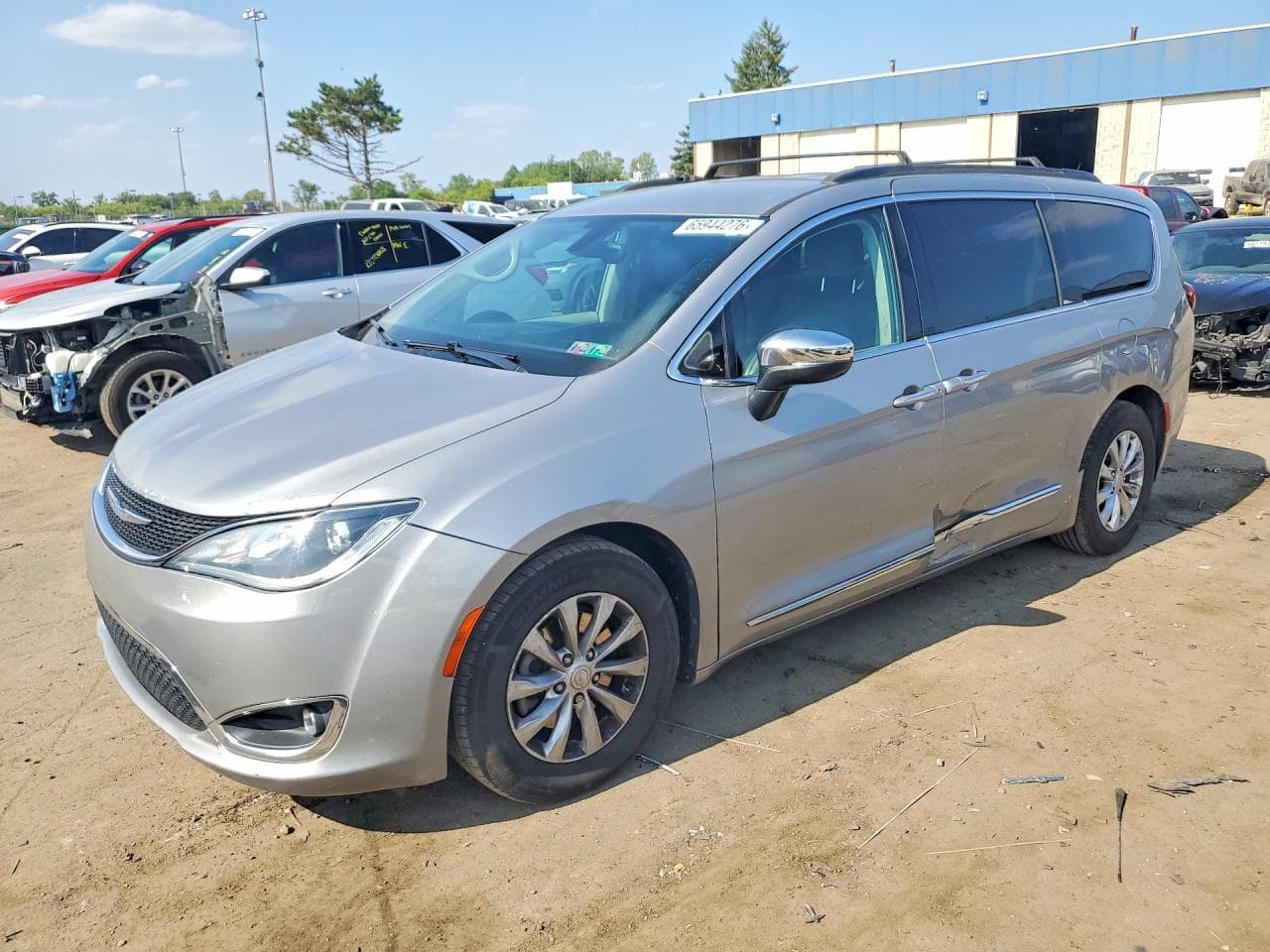 CHRYSLER PACIFICA