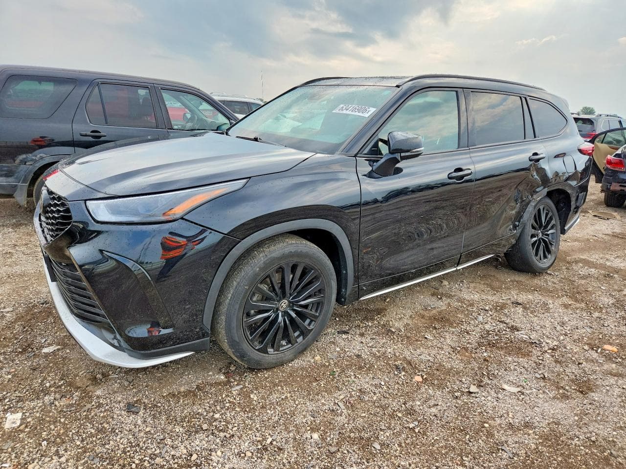 TOYOTA HIGHLANDER