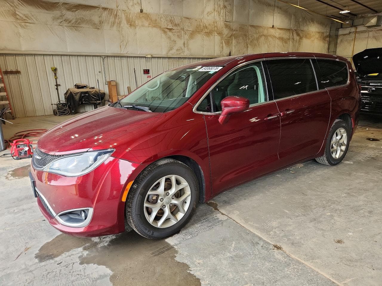 CHRYSLER PACIFICA