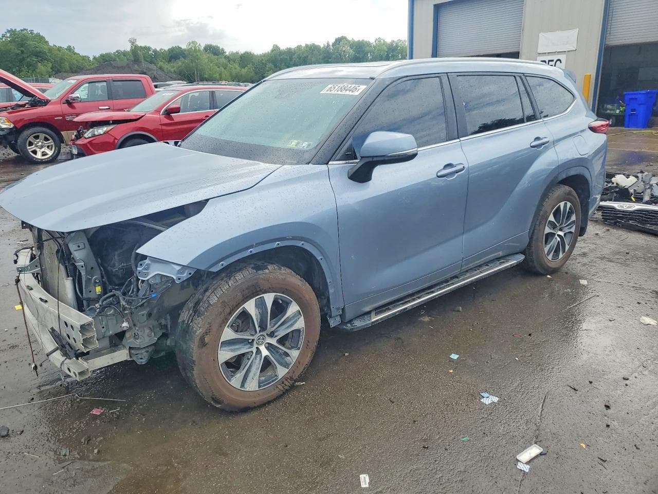 TOYOTA HIGHLANDER