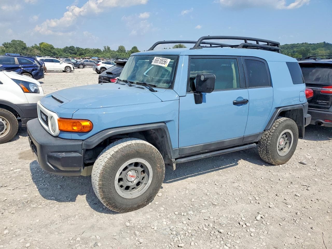 TOYOTA FJ CRUISER
