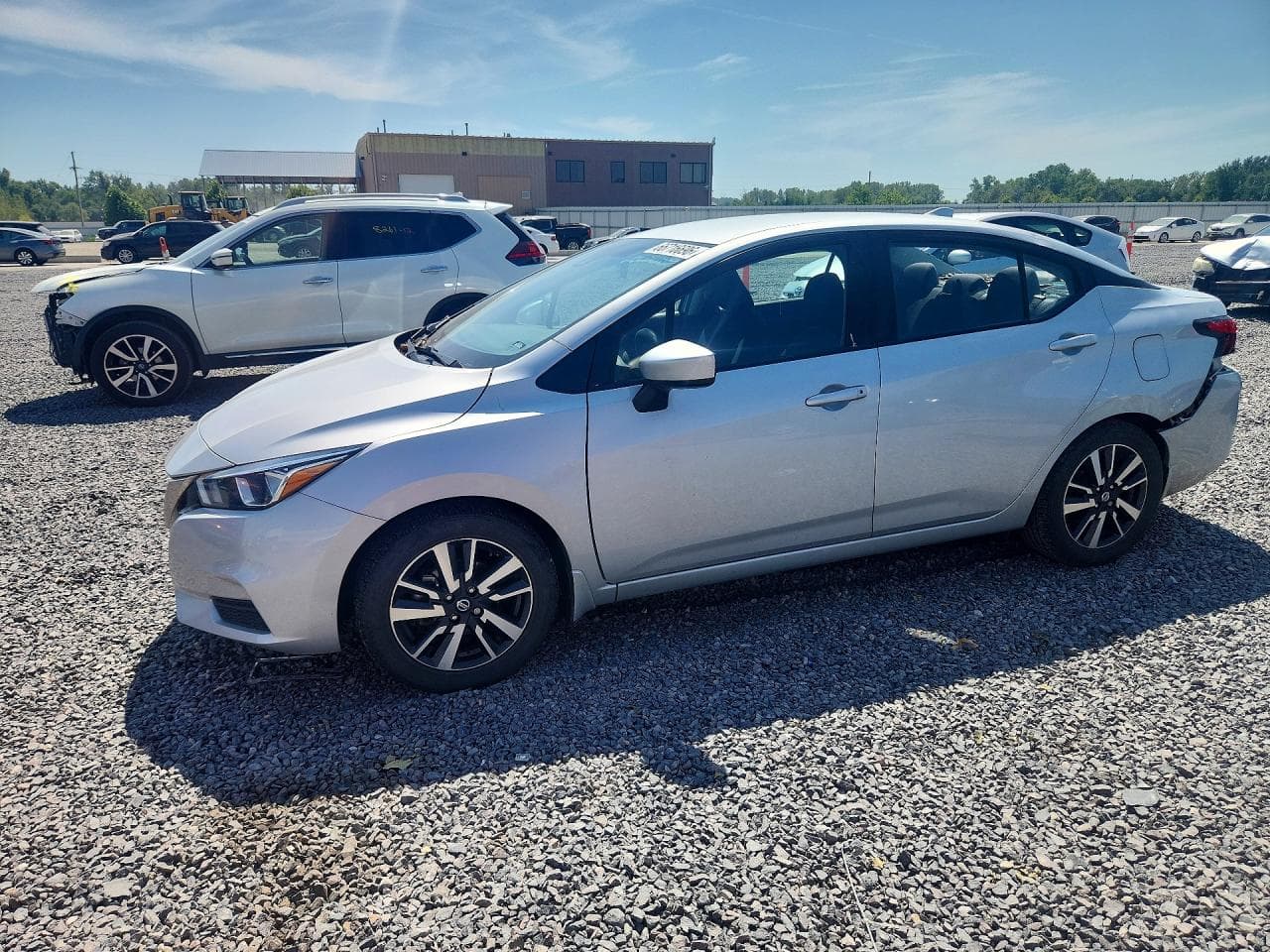 NISSAN VERSA