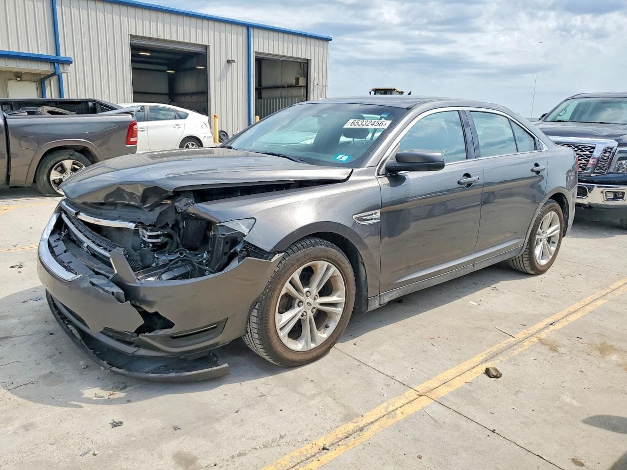 FORD TAURUS
