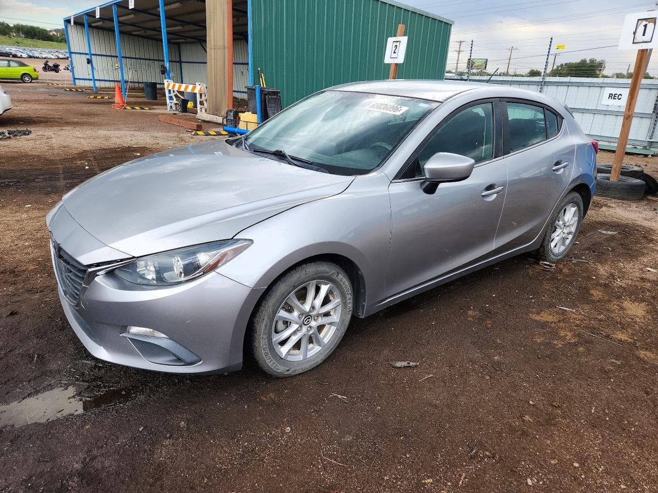 MAZDA 3